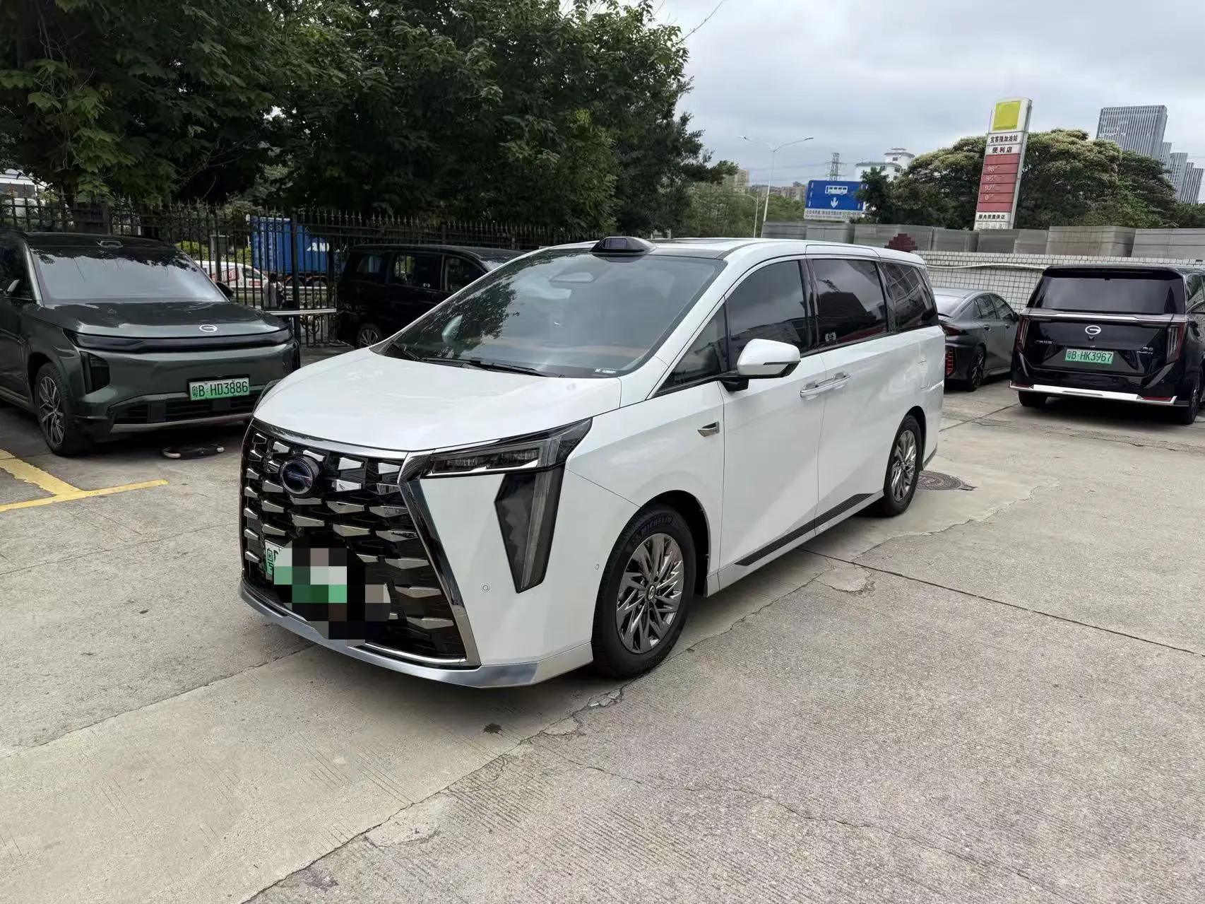 GAC Trumpchi 2025 Model Wangxiang M8 2.0T Gan Kun Series Ultra First-Class Automatic