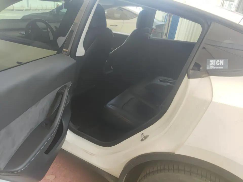 Model Y 2022 rear-wheel drive version 4