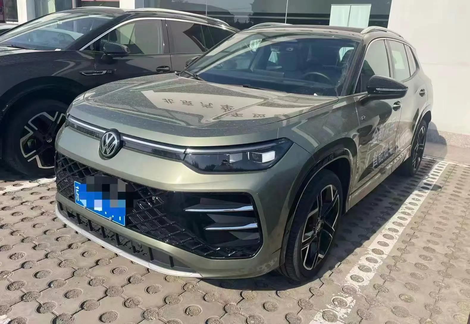 Volkswagen 2025 Tharu L 2.0TSI 380TSI Four-Wheel-Drive Luxury Easy Package Automatic