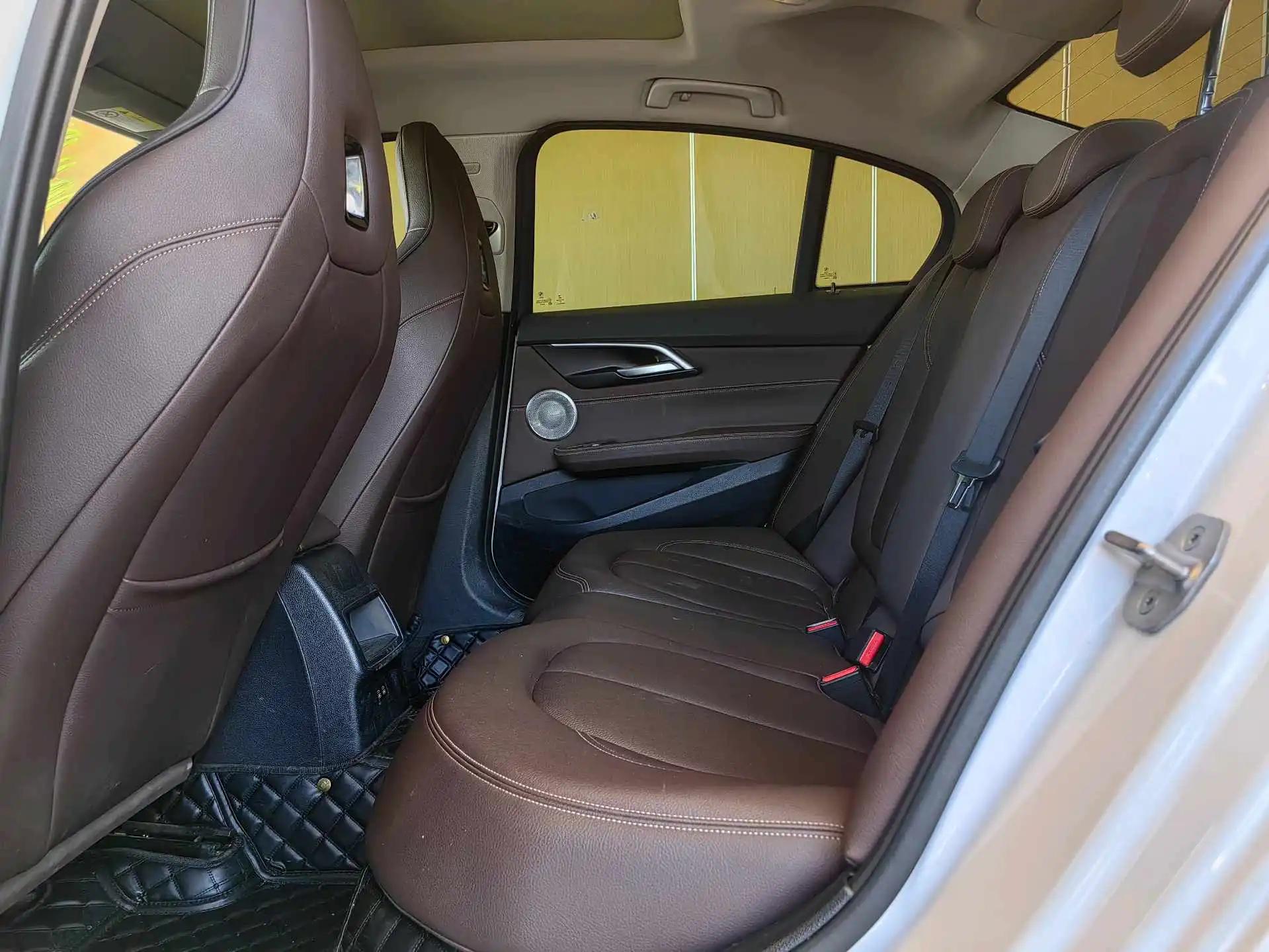 BMW 1 Series 2022 125i M Sports Obsidian Night Edition 11