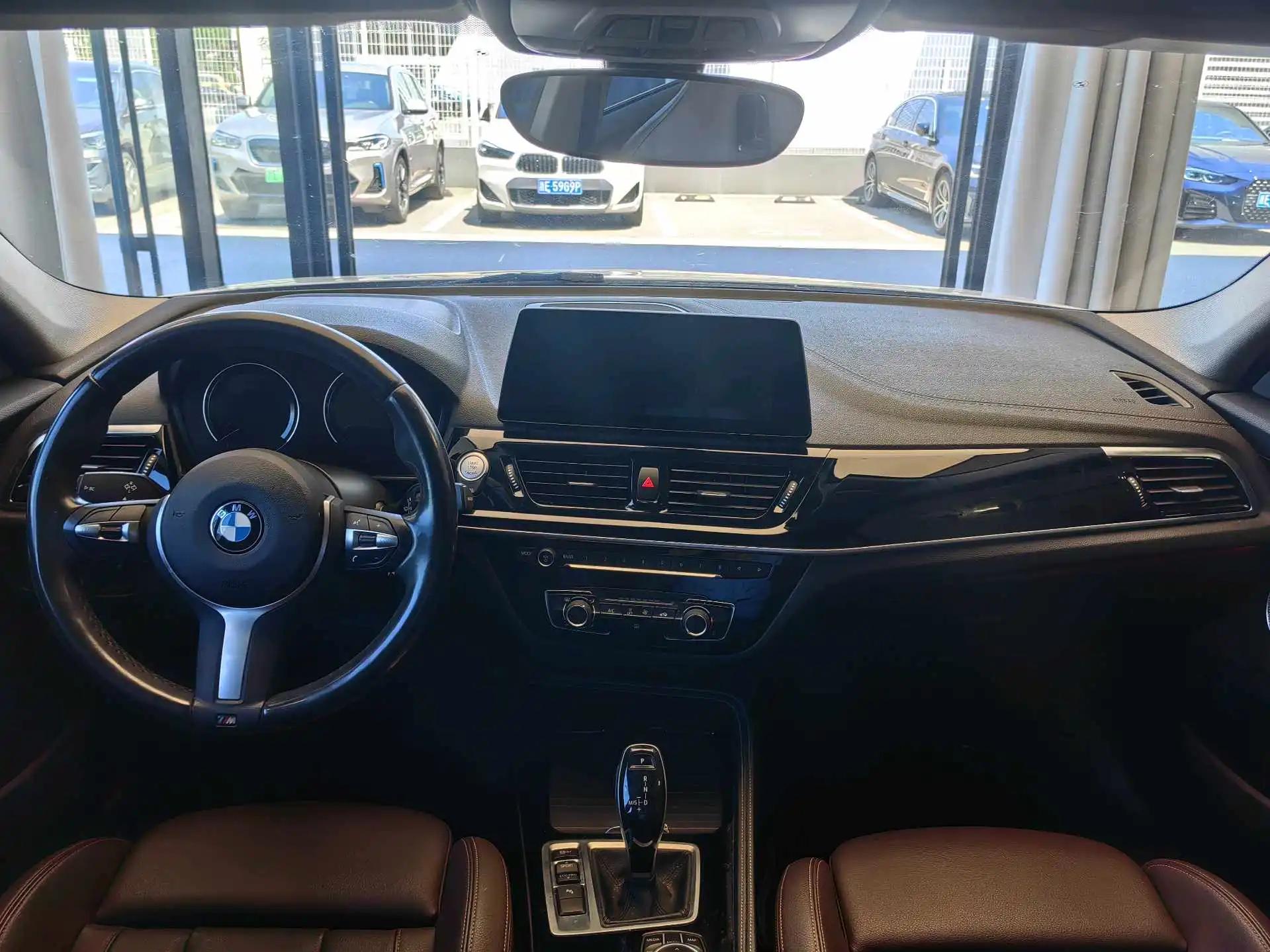BMW 1 Series 2022 125i M Sports Obsidian Night Edition 7