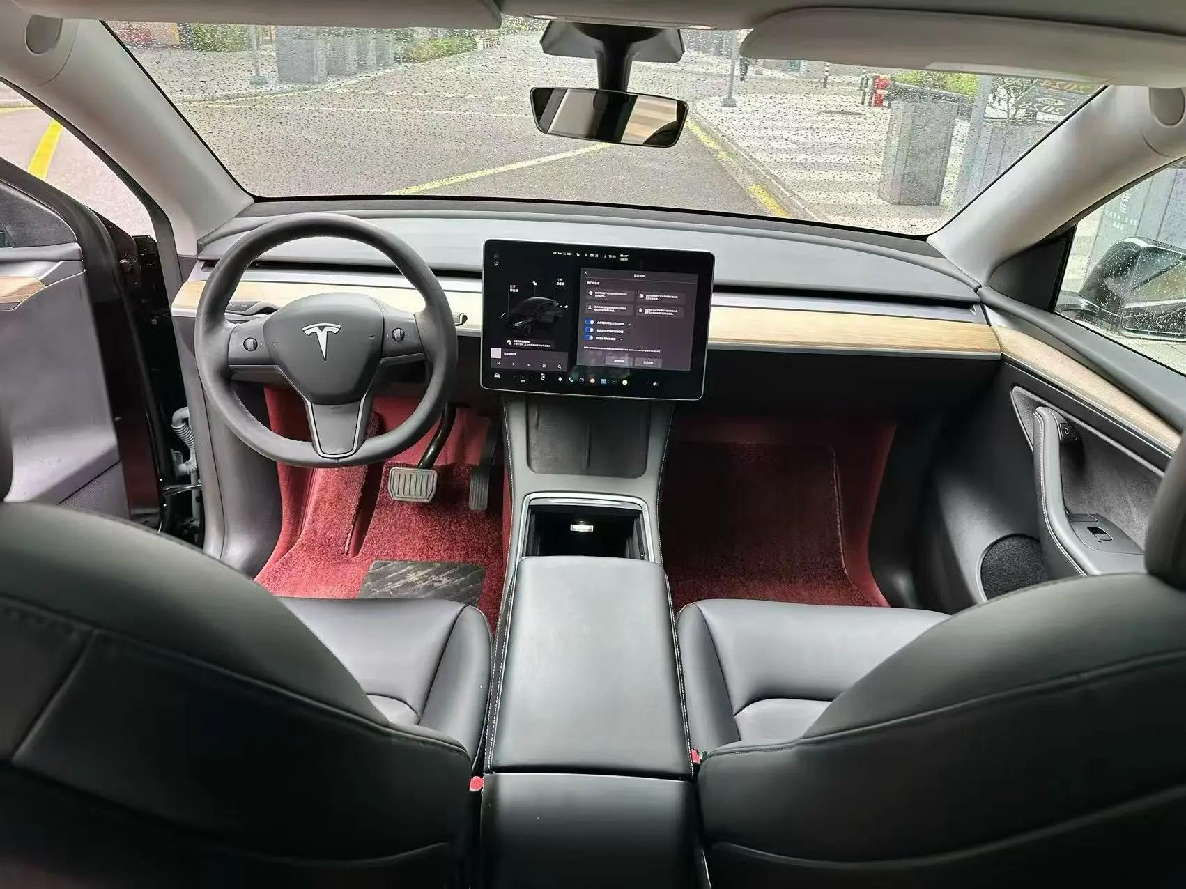 2022 Model Y Refreshed Rear-Wheel-Drive Version 3