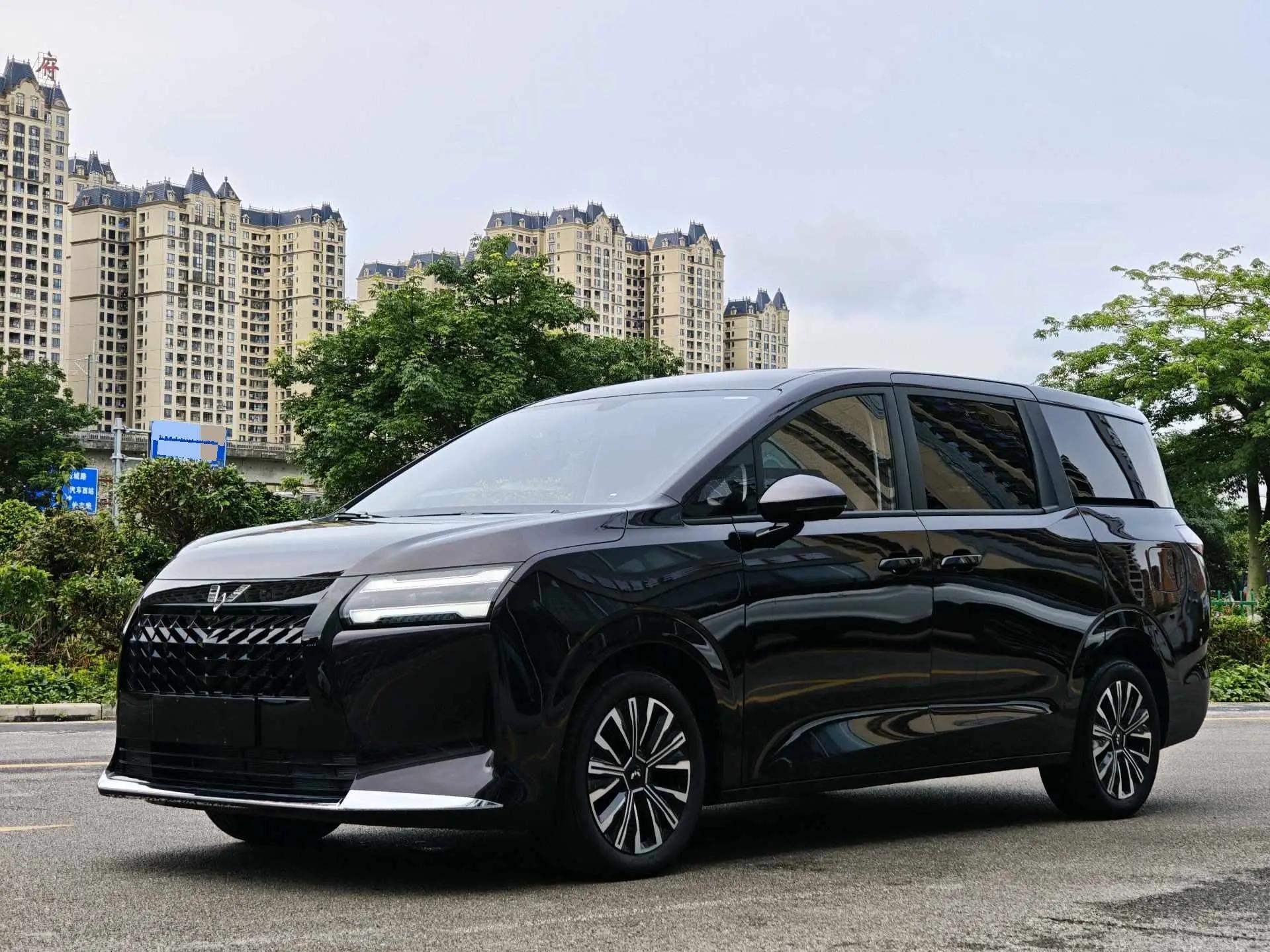 Xingguang 730 New Energy 2025 Plug-in Hybrid 125km Luxury Model