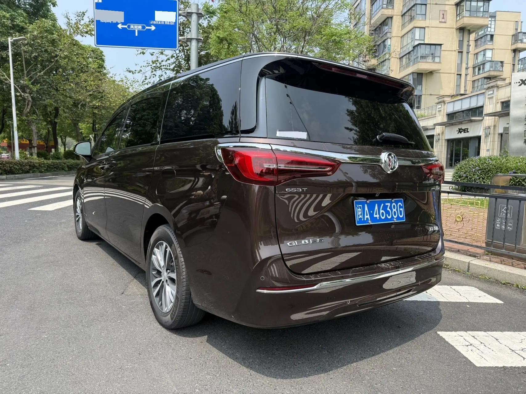 Buick GL8 2021 ES Lu Zun 653T Comfort 4