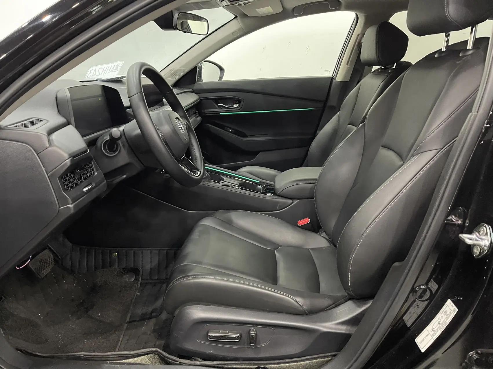 Honda 2025 11th generation Accord 1.5T stepless 260TURBO flagship automatic gear 4