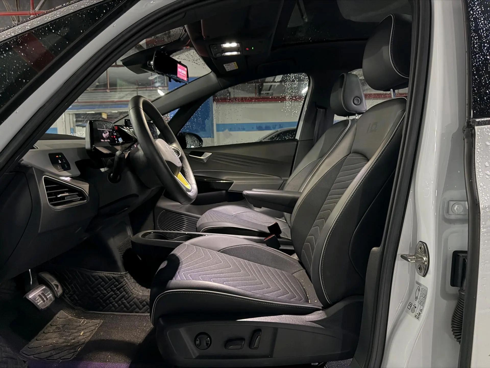 Volkswagen 2023 ID. 3 Upgraded Pure Smart Edition, Automatic Transmission 4