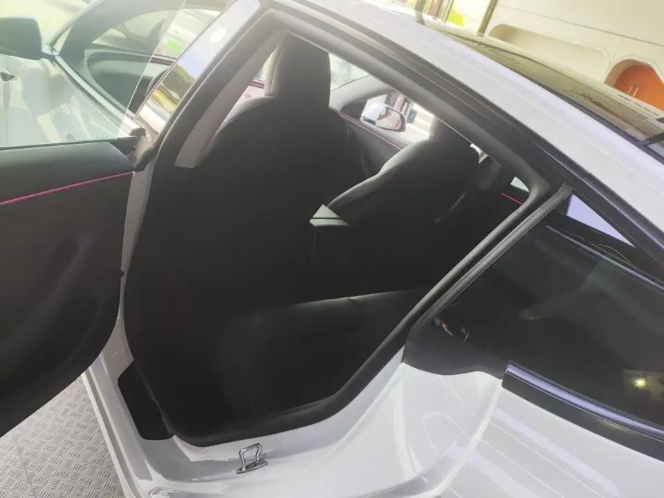 特斯拉 2025款 Model 3 长续航全轮驱动版 自动挡 6