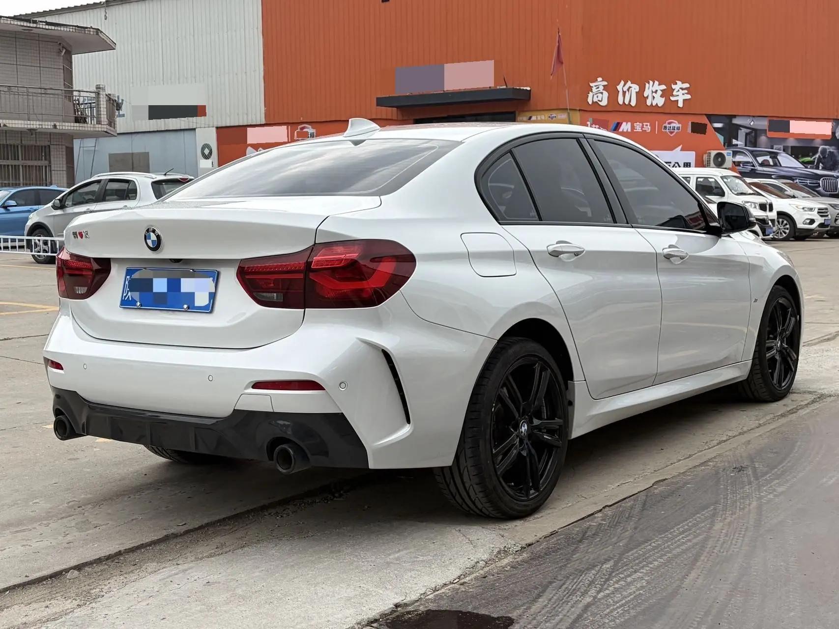 BMW 1 Series 2023 125i 2.0T M Sport Night Edition Automatic 9