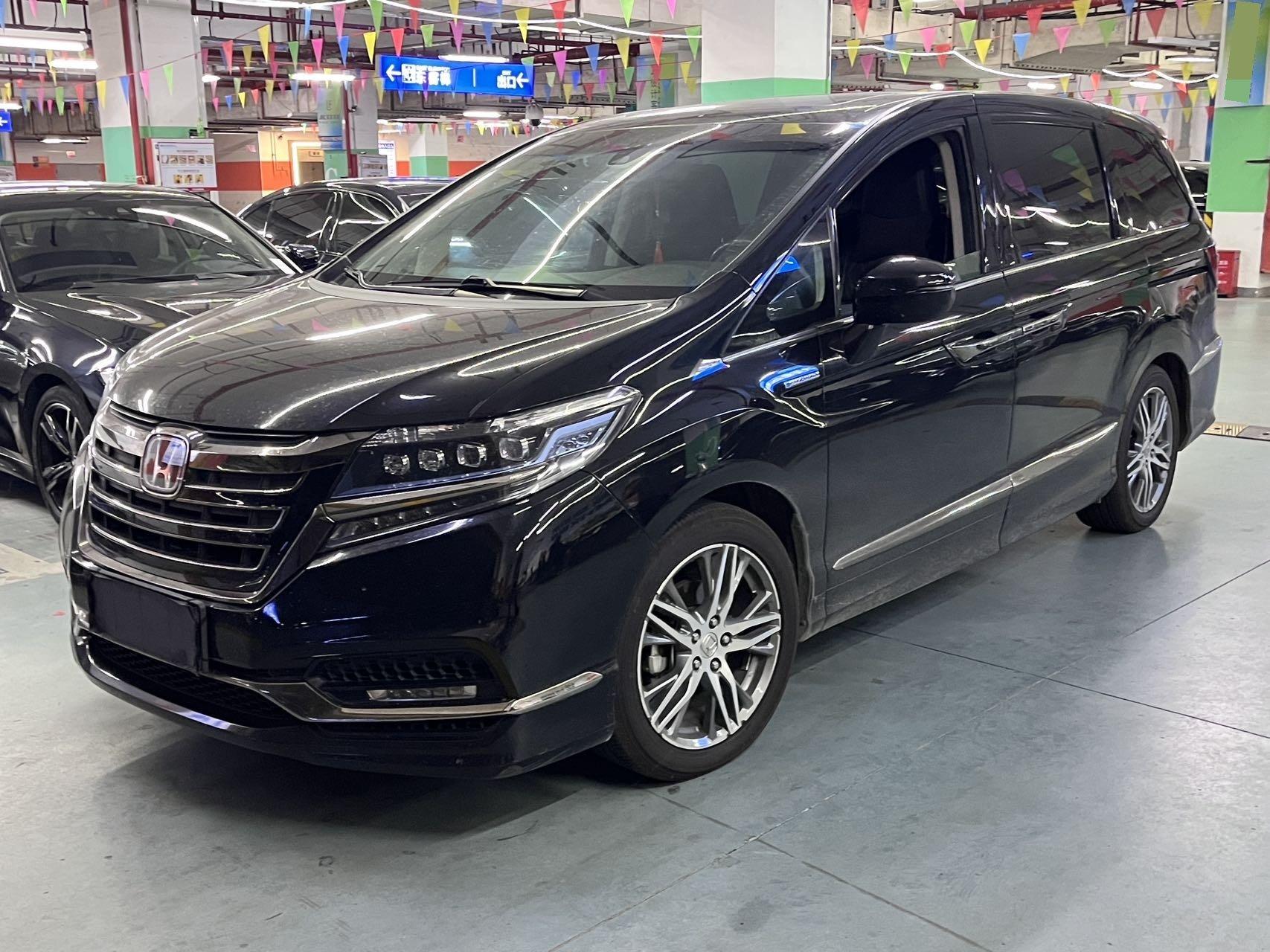 Elyson 2019 2.0L Hybrid Deluxe Edition