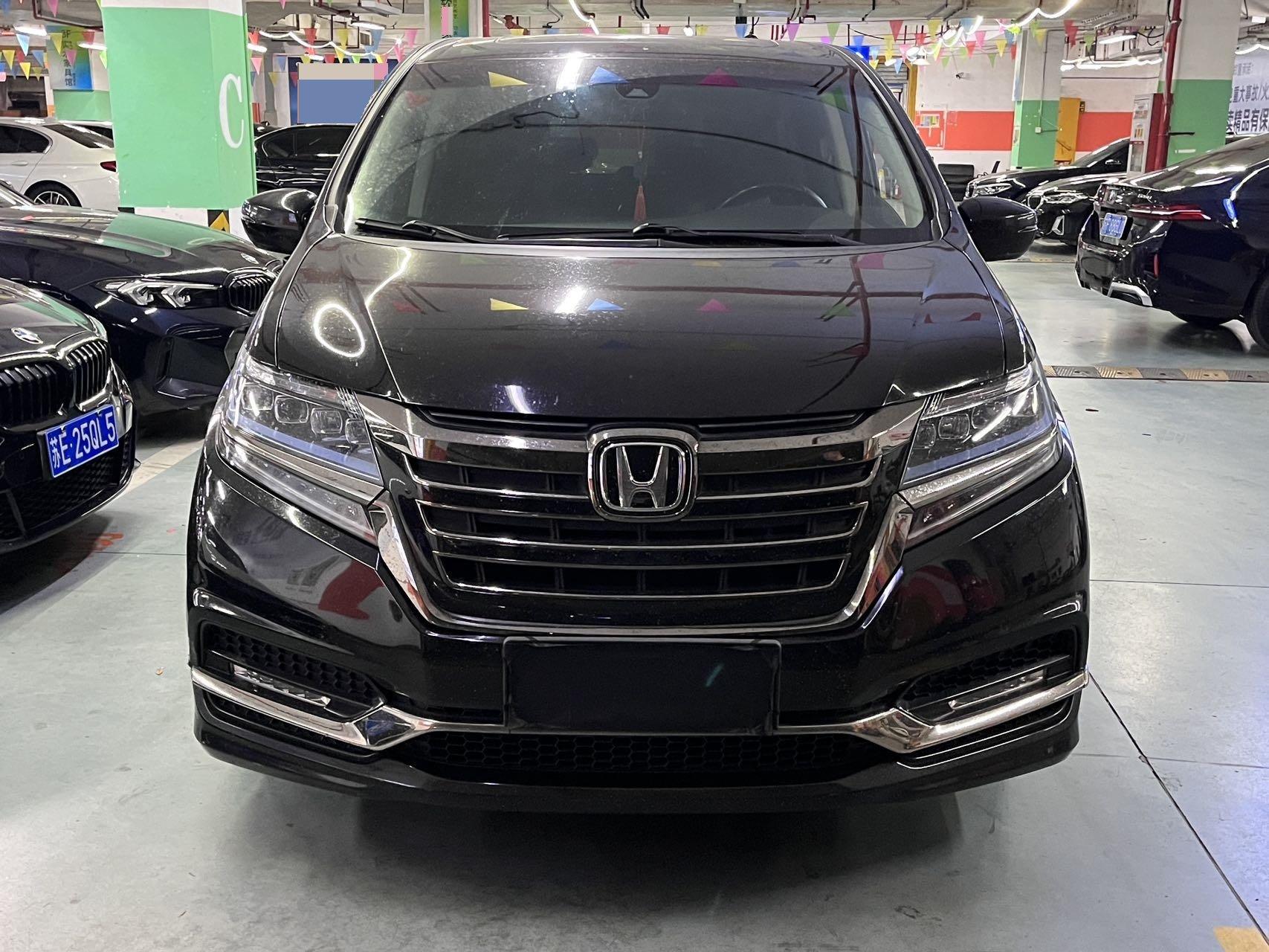 Elyson 2019 2.0L Hybrid Deluxe Edition 2