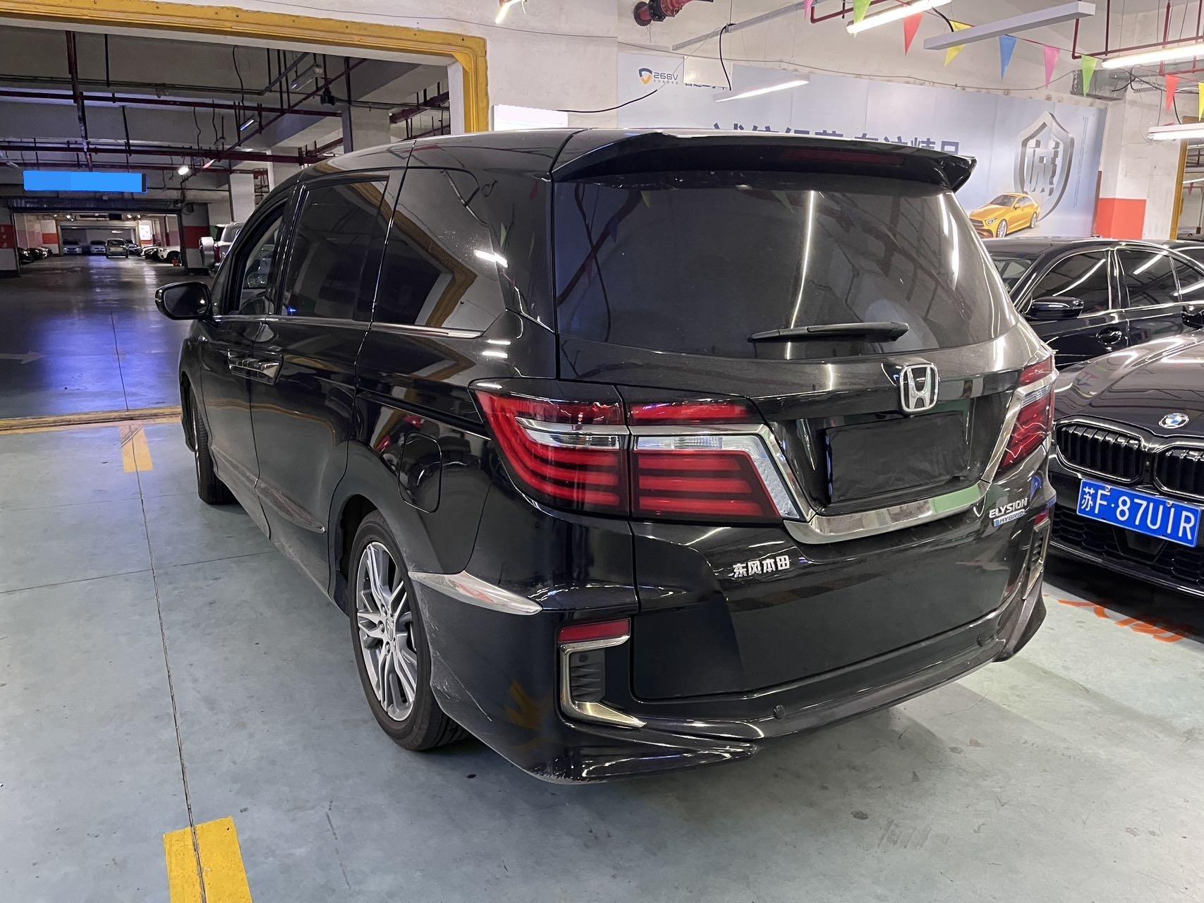 Elyson 2019 2.0L Hybrid Deluxe Edition 3
