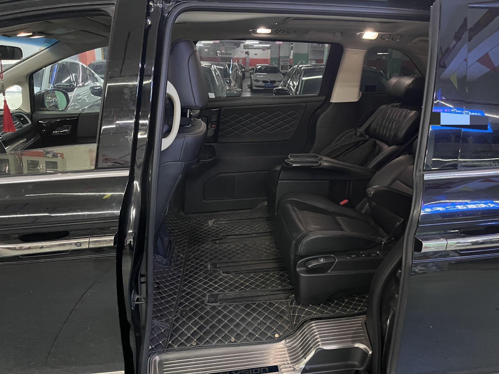Elyson 2019 2.0L Hybrid Deluxe Edition 7