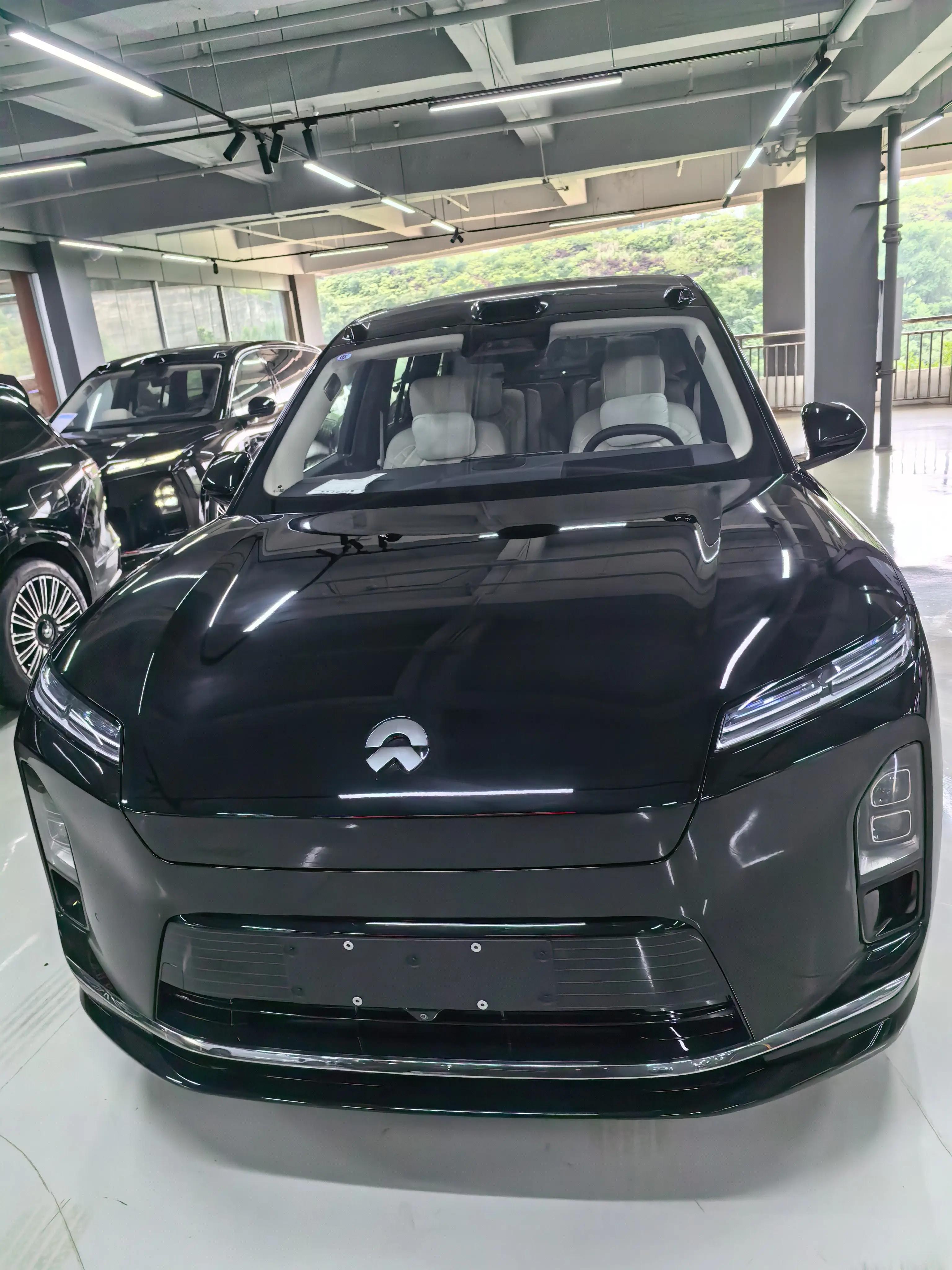 NIO 2026 ES8 6-Seater Executive Luxury Edition Automatic 2