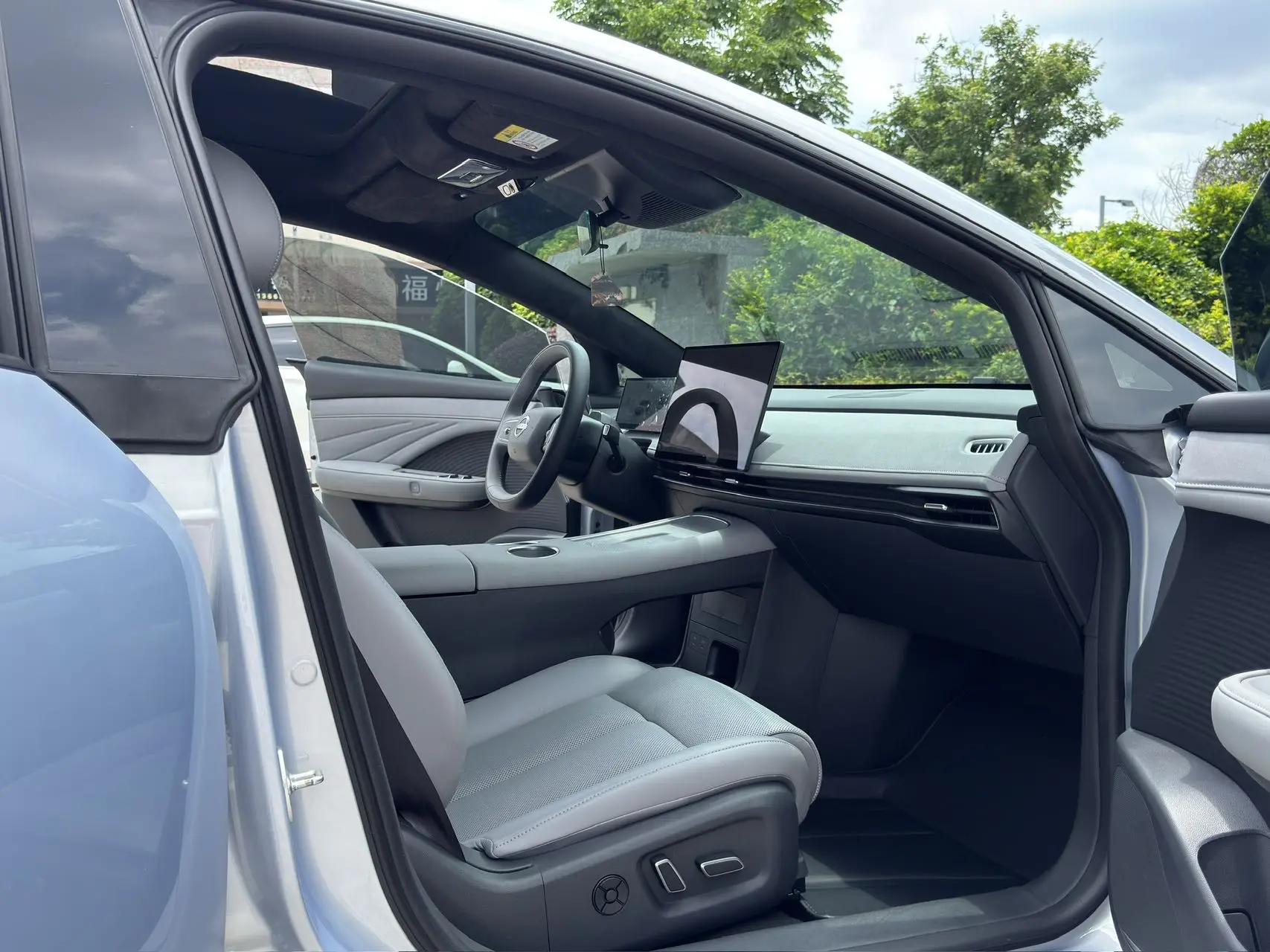 Nissan 2025 N 7 625 Max automatic gear 8