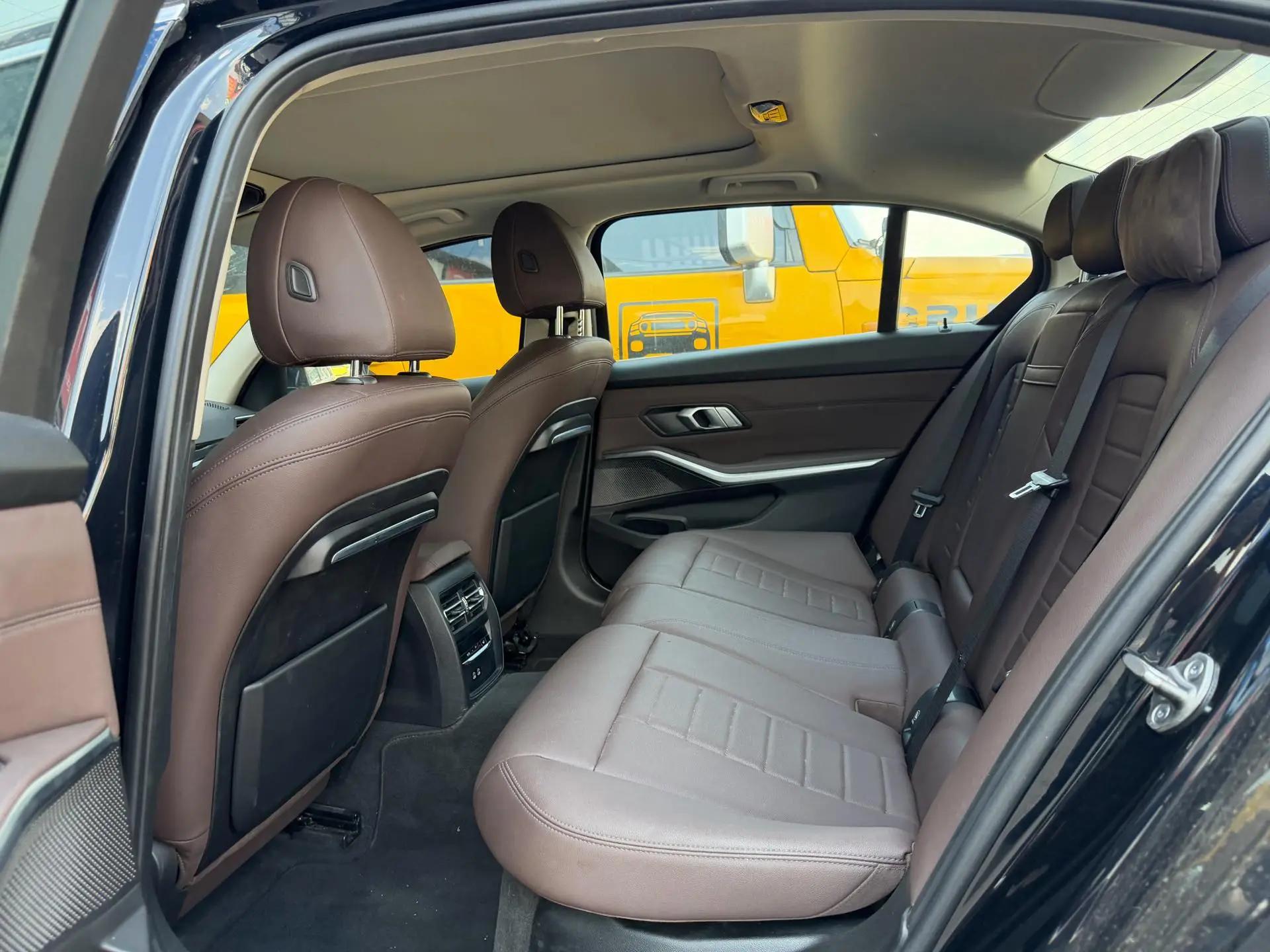 BMW 3 Series 2021 model, facelifted, 320Li M Sport Package 4