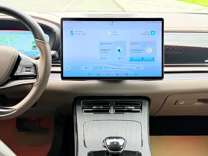 Han 2022 DM-i 121KM exclusive 12