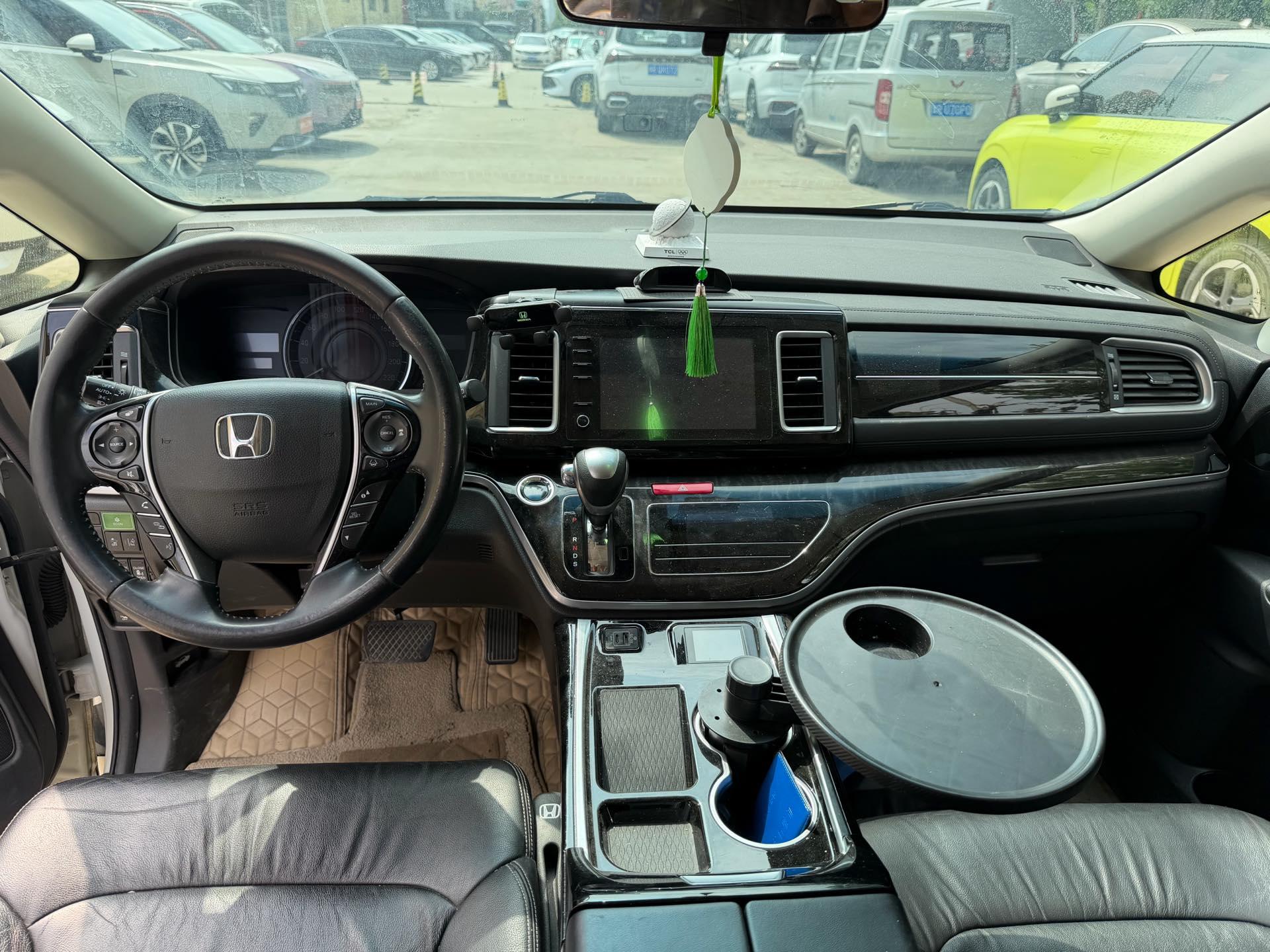 Elyson 2019 2.0L Hybrid Deluxe Edition 5