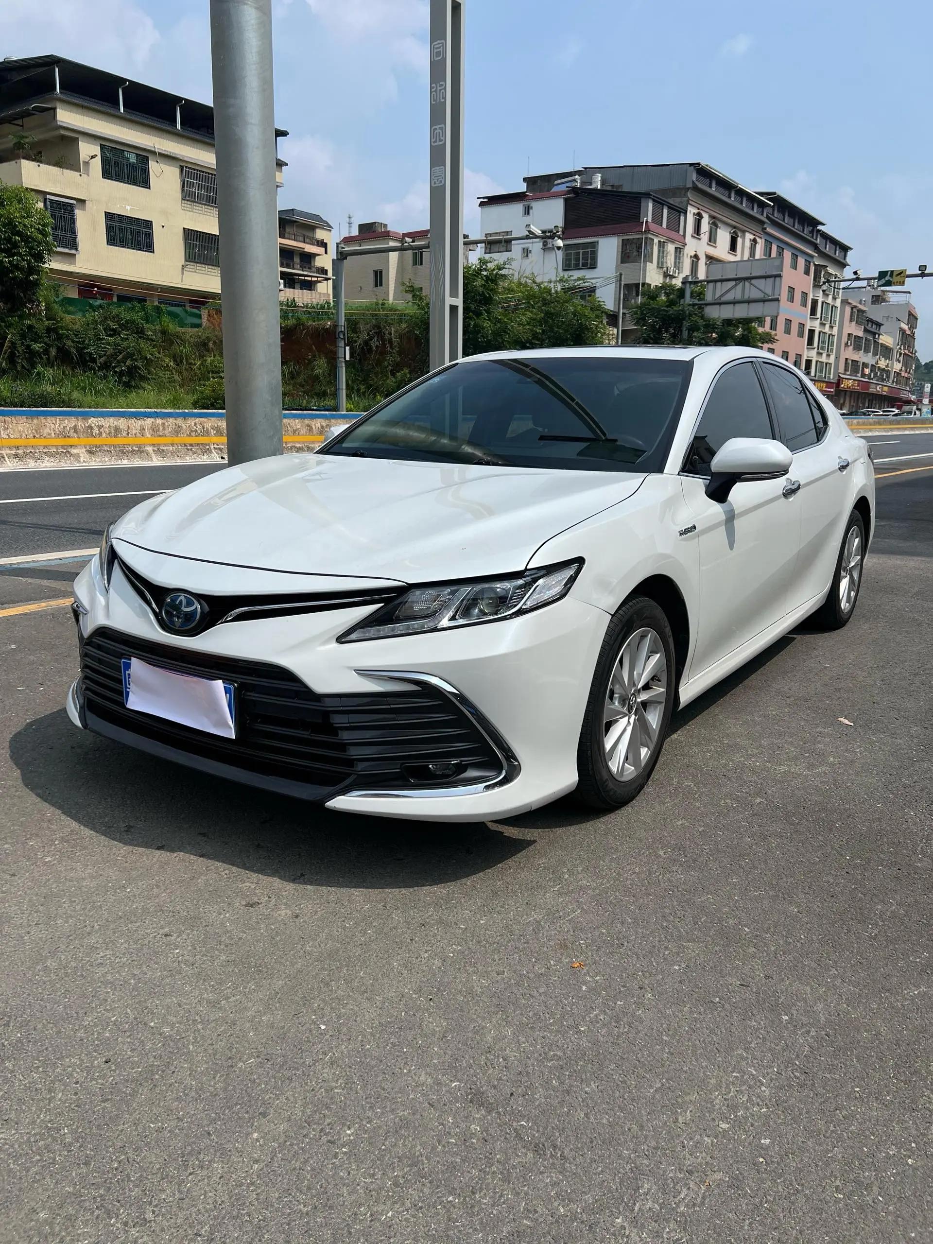 Camry 2021 Dual Engine 2.5HGVP Leading Edition