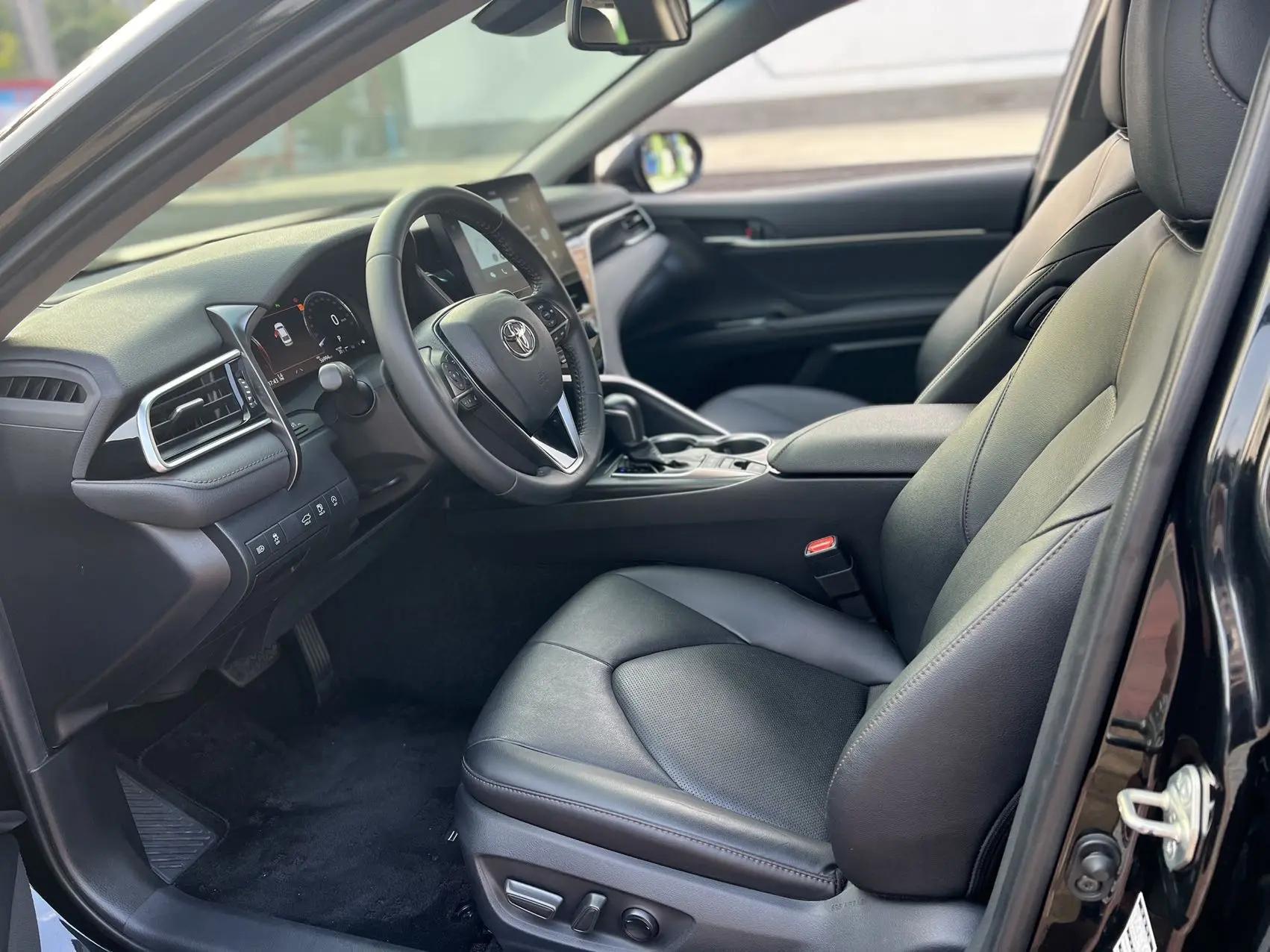Camry 2021 2.5G Deluxe Edition 3