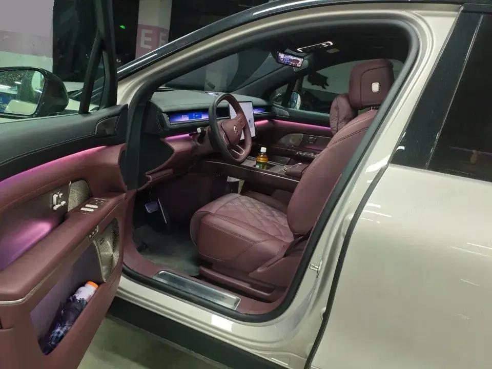 NIO 2026 ES8 6-Seater Executive Luxury Edition Automatic 2