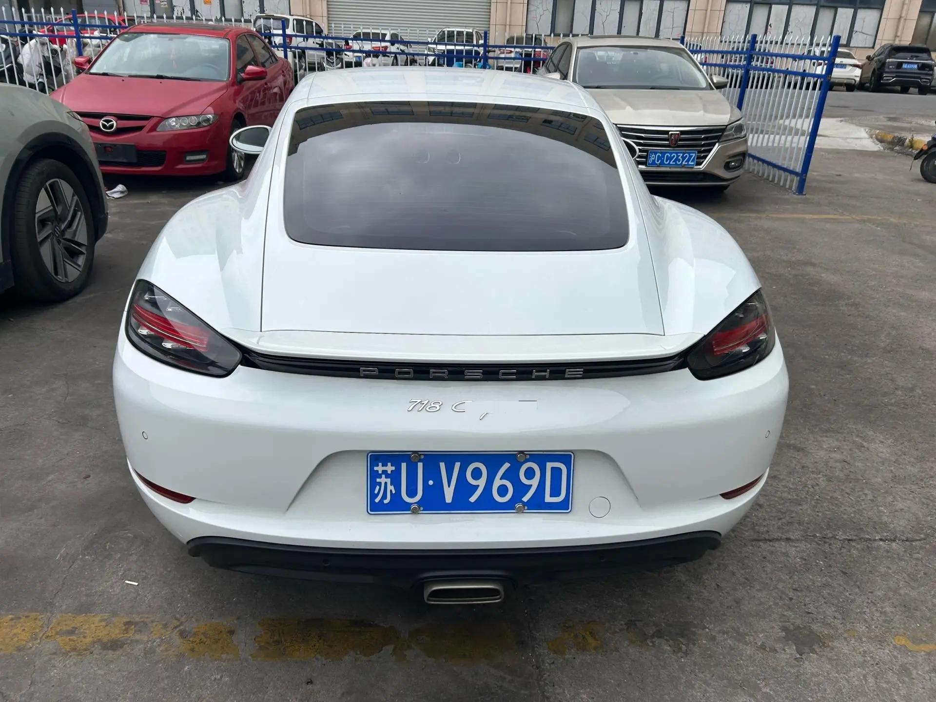 Porsche 718 2022 Cayman 2.0T 3