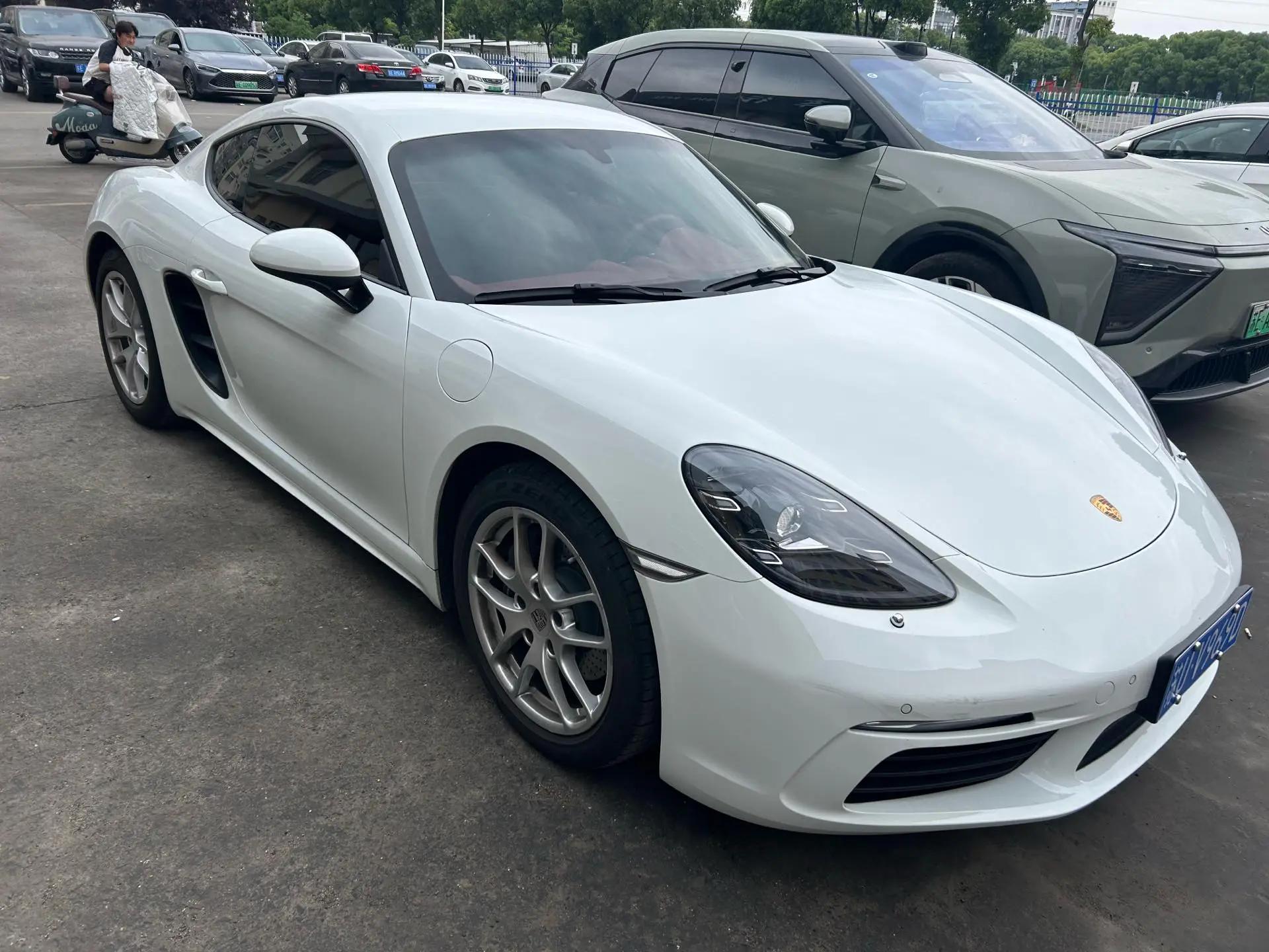 Porsche 718 2022 Cayman 2.0T 5