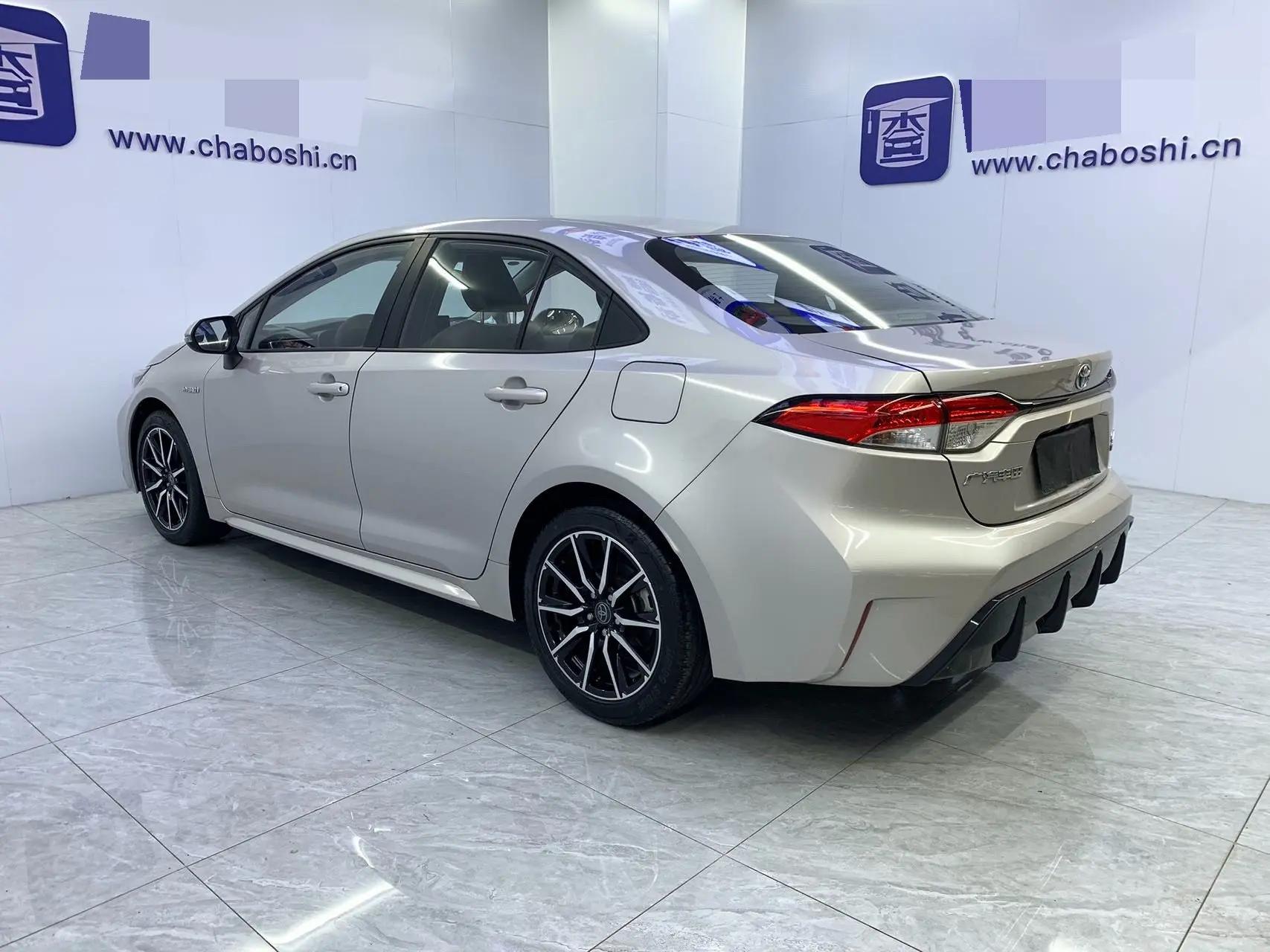 Toyota 2023 Lei Ling Shuangqing 1.8 Stepless Intelligent Electric Hybrid Sports Edition Automatic Gear 15