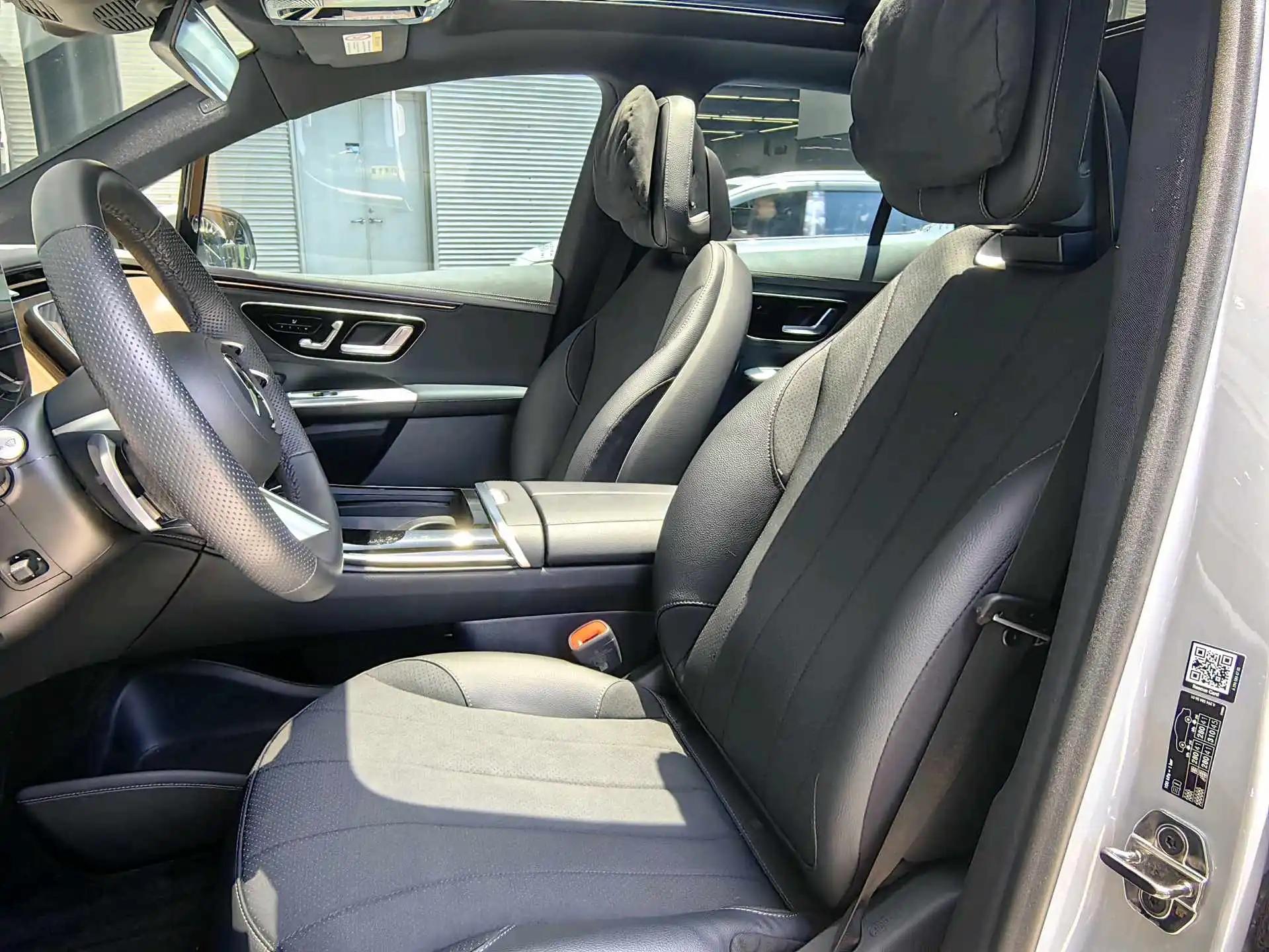 Mercedes Benz EQE SUV 2024 350 4MATIC Deluxe Edition 15