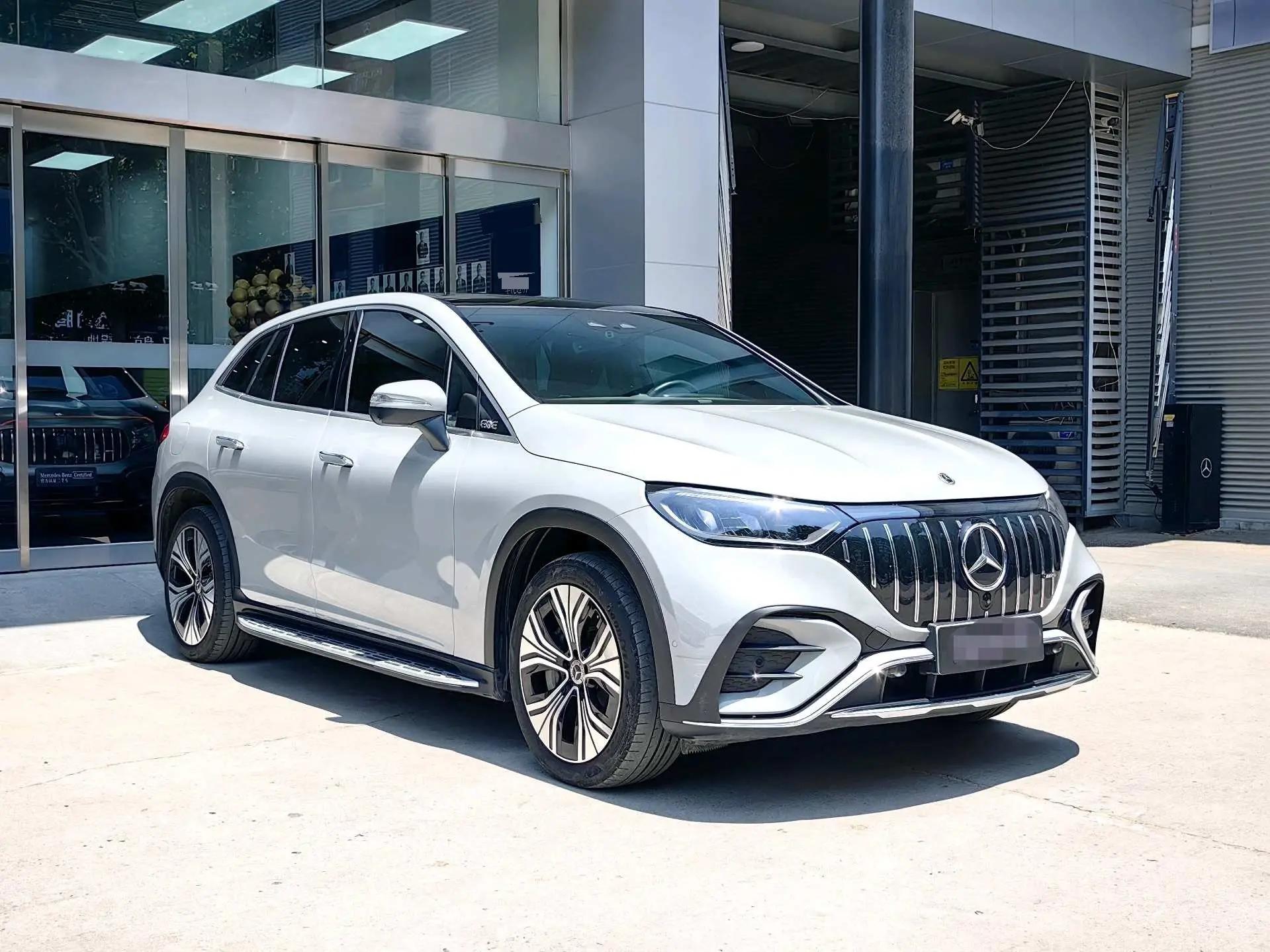 Mercedes Benz EQE SUV 2024 350 4MATIC Deluxe Edition 3