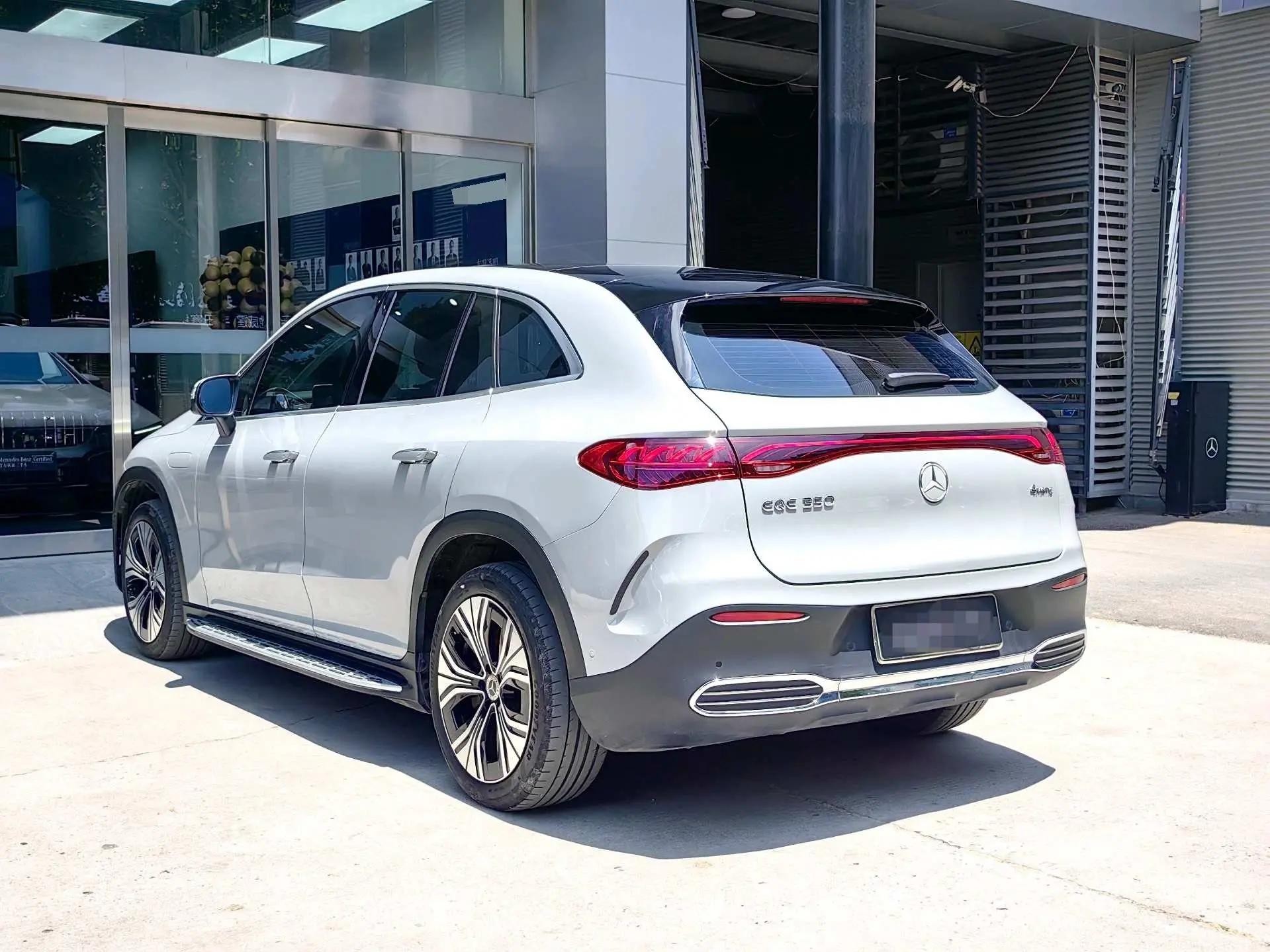 Mercedes Benz EQE SUV 2024 350 4MATIC Deluxe Edition 4