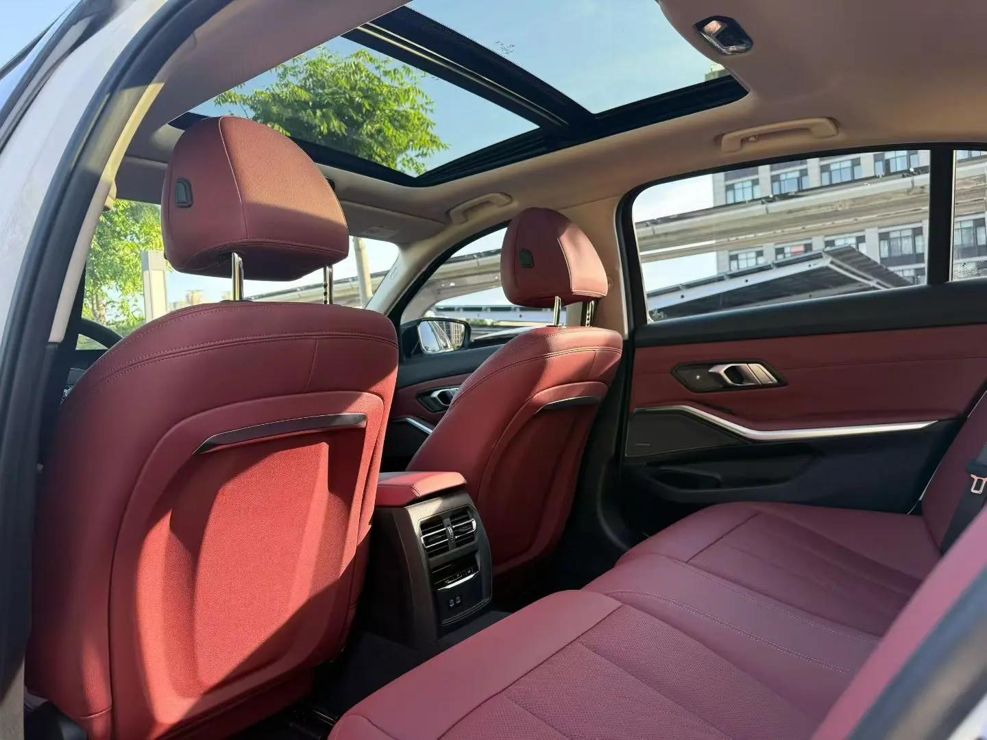 BMW 3 Series 2023 325Li M Sports Night Suit 6