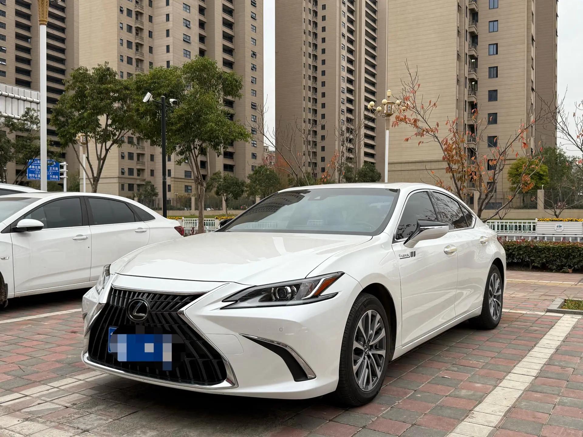 Lexus ES 2023 200 Excellence Edition