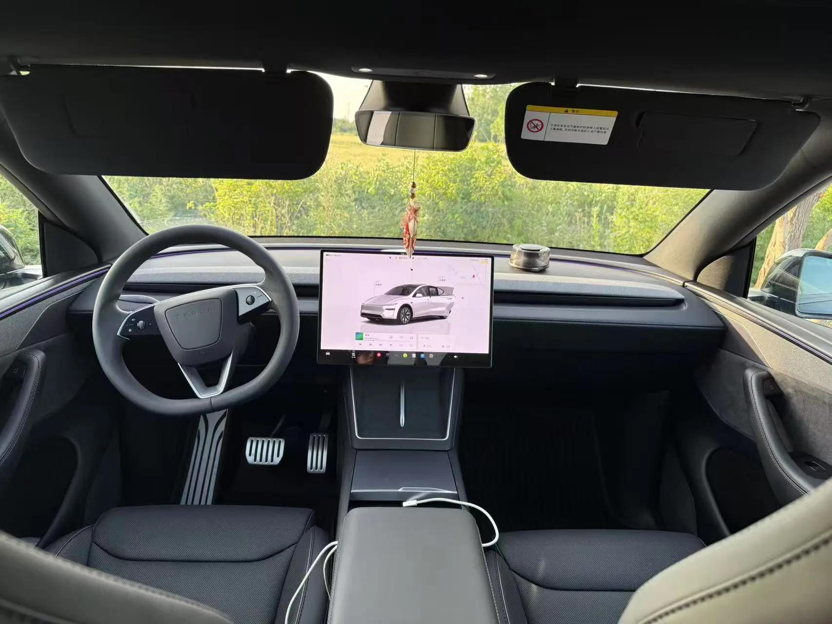 Tesla 2025 Model Y Long Range All-Wheel Drive Automatic 4