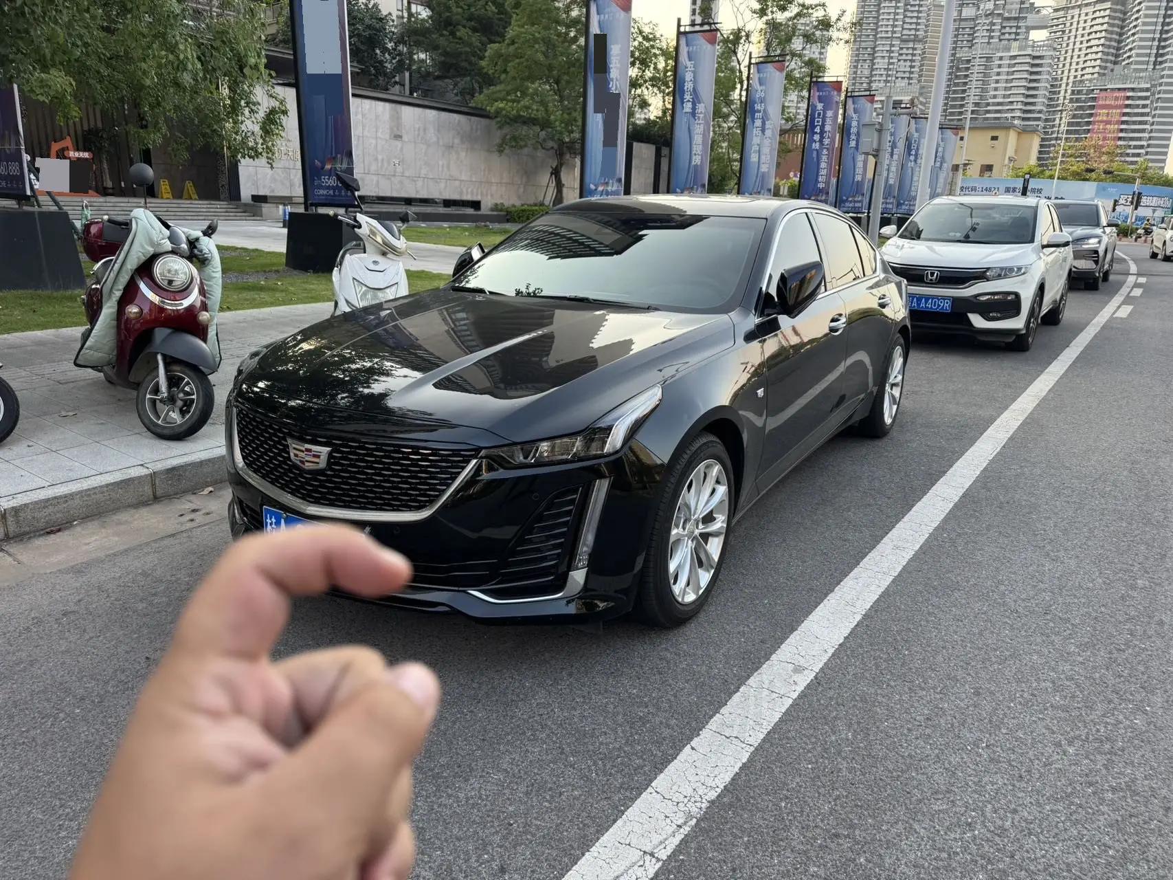 Cadillac CT5 2023 28T Luxury (Standard Edition)