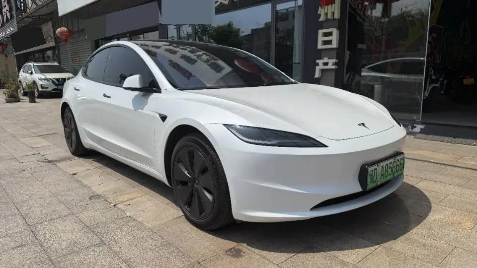 Tesla 2025 Model 3 Rear-Wheel Drive Automatic 2