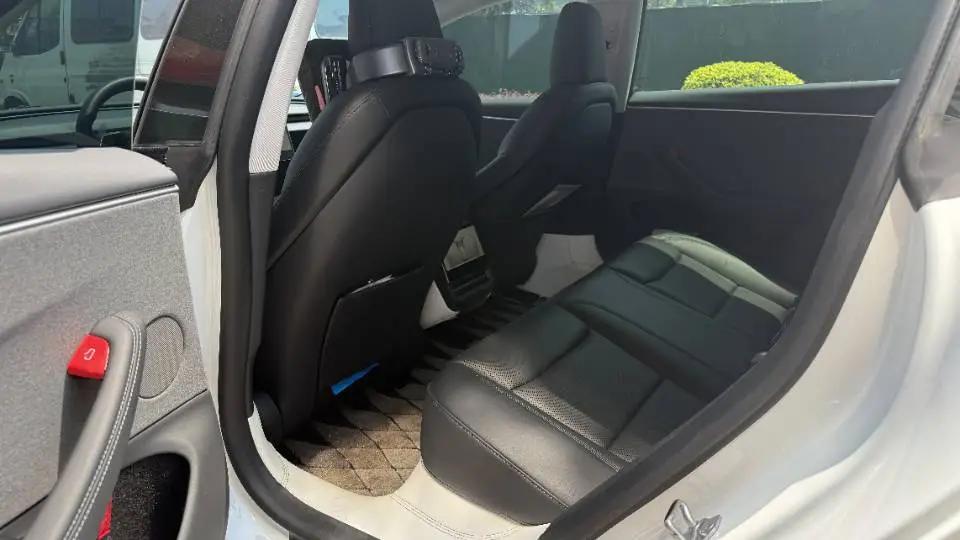 Tesla 2025 Model 3 Rear-Wheel Drive Automatic 6