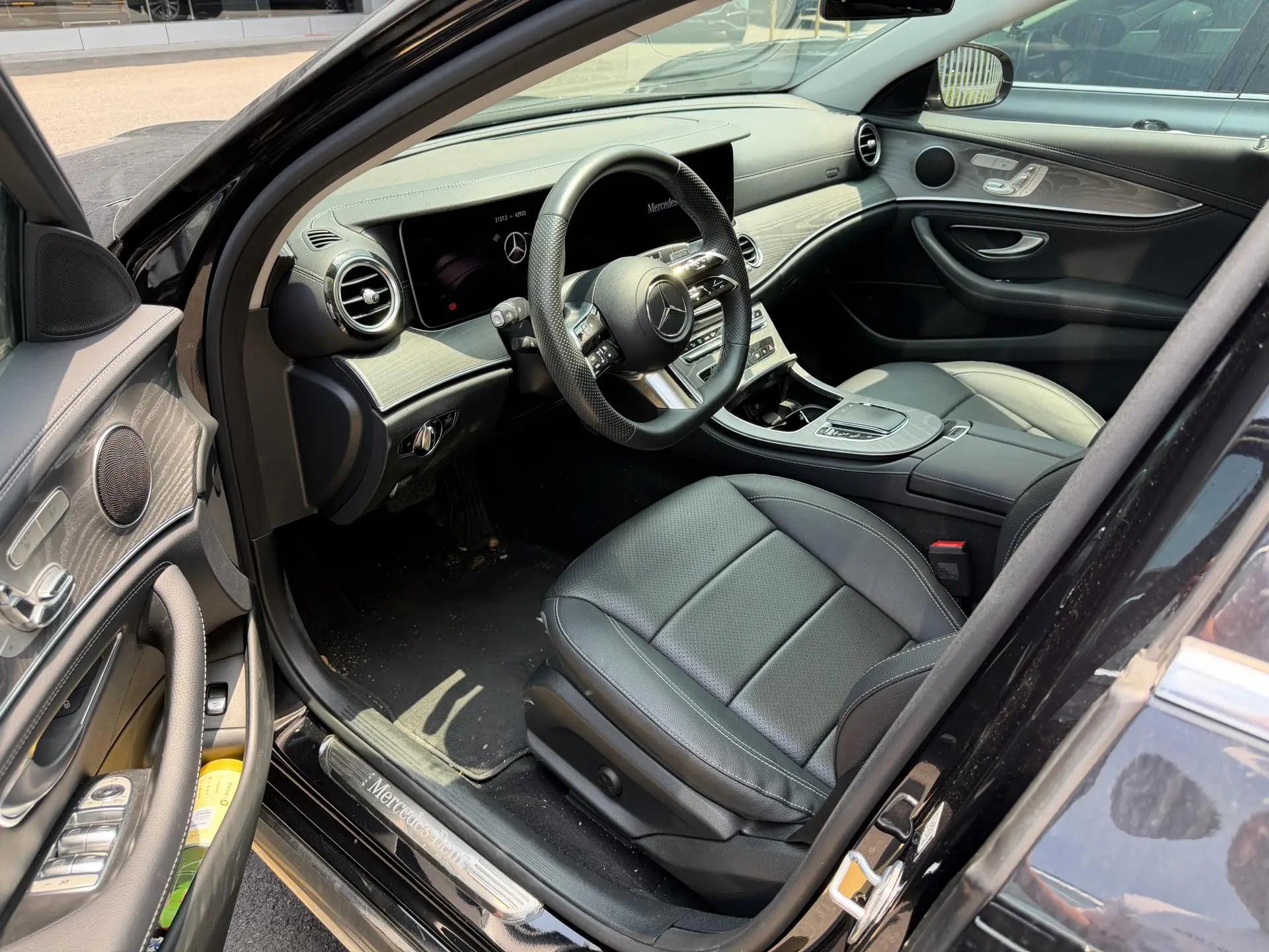 Mercedes Benz E-Class 2023 E 300 L Sports Fashion 4
