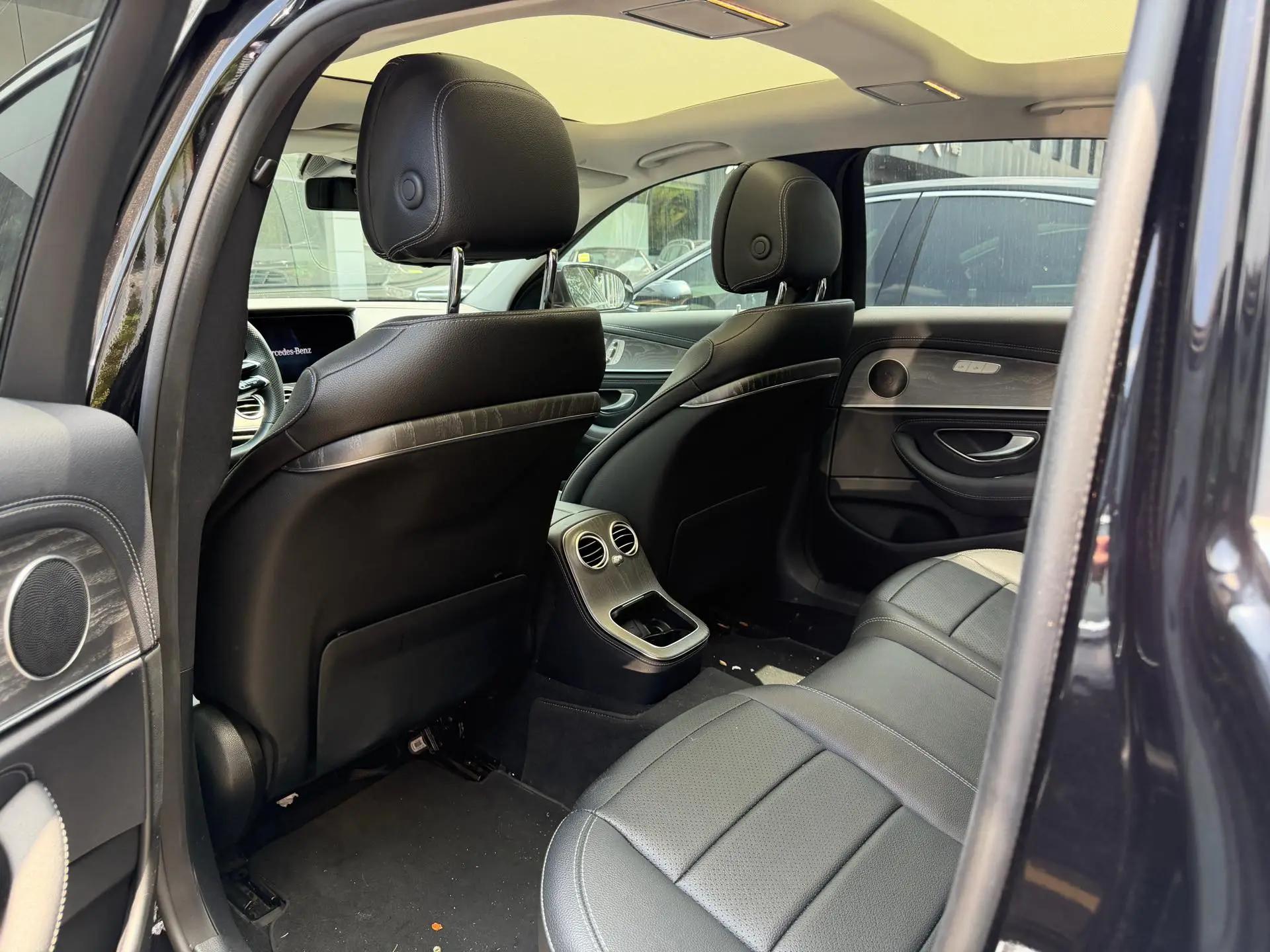 Mercedes Benz E-Class 2023 E 300 L Sports Fashion 5