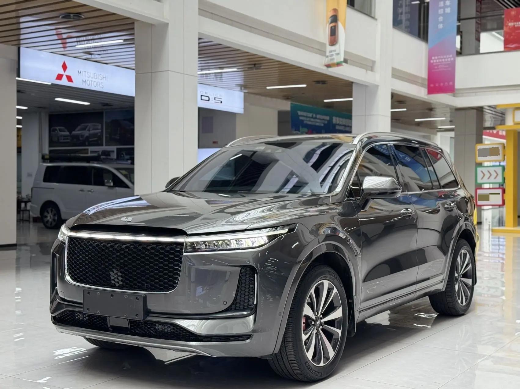 Li ONE 2021 extended 6-seat version