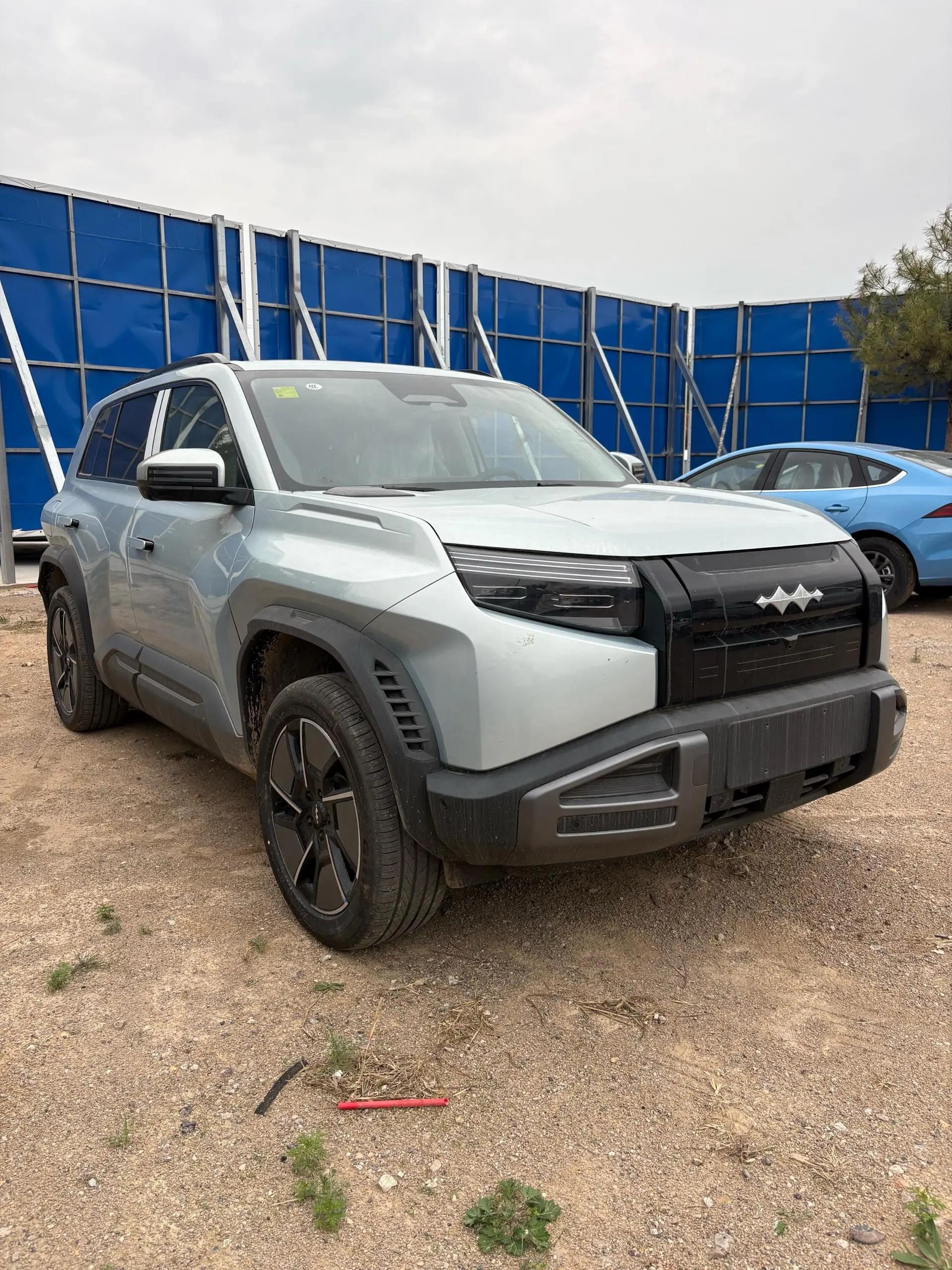 FangChengBao 2025 Titanium 3 501km Four-Wheel Drive Intelligent Driving Max Edition Automatic 2