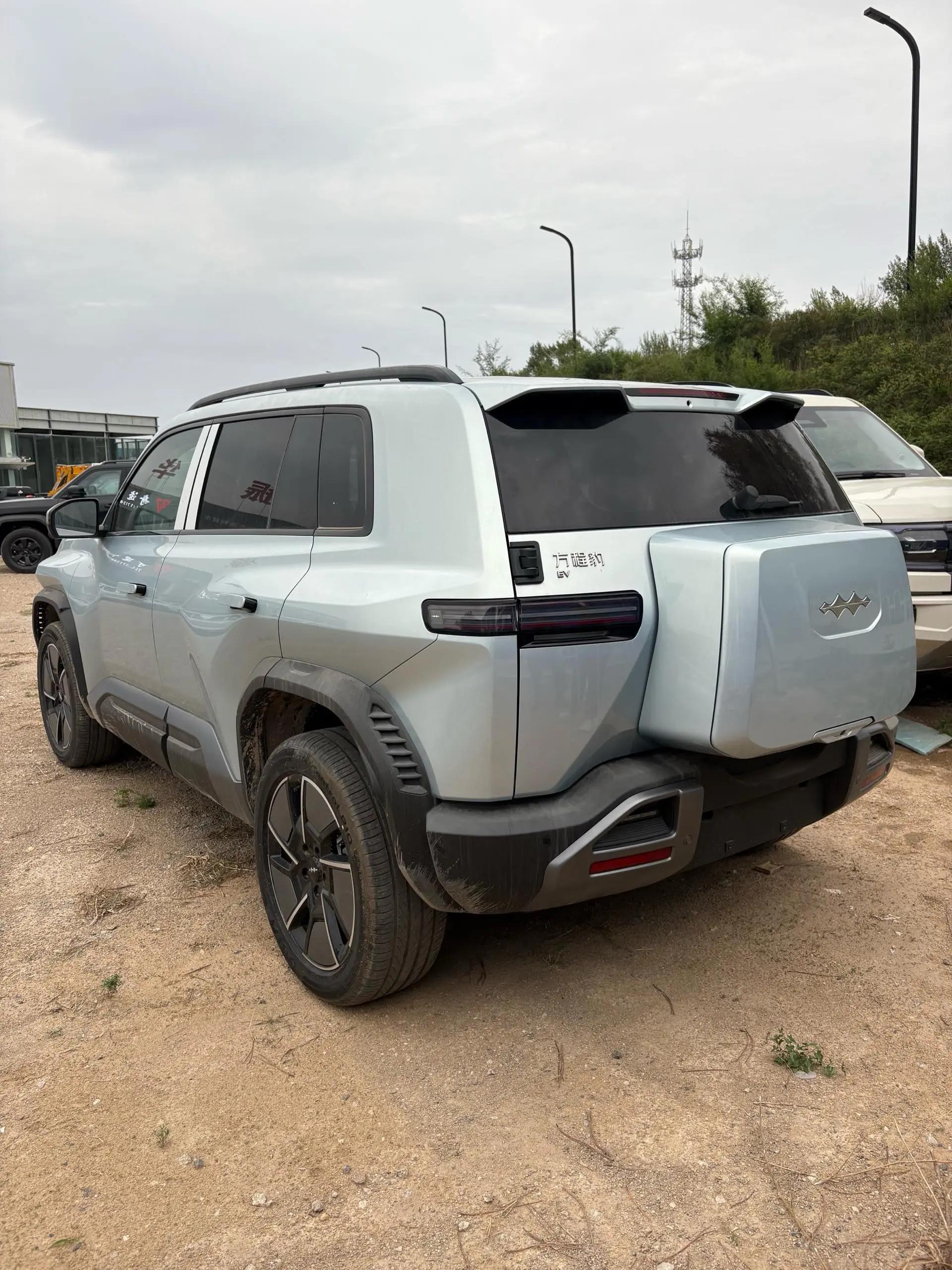 FangChengBao 2025 Titanium 3 501km Four-Wheel Drive Intelligent Driving Max Edition Automatic 6