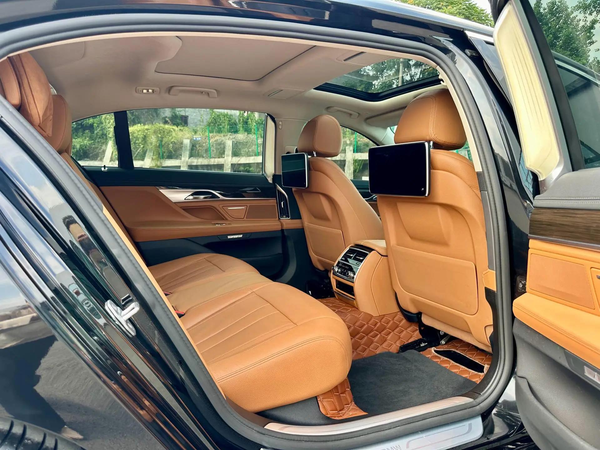 BMW 7 Series 2016 740Li Leading Model 7