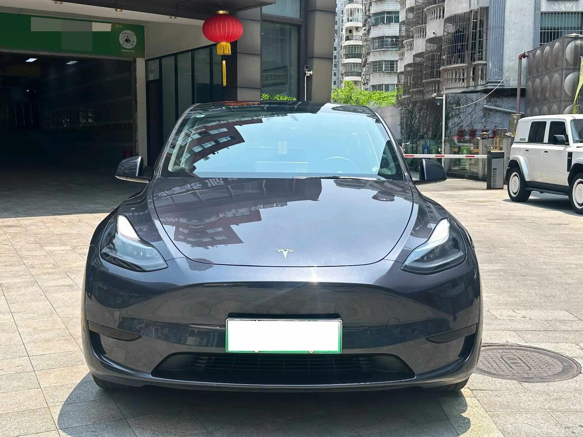 2024 Model Y Rear-Wheel Drive Edition 2