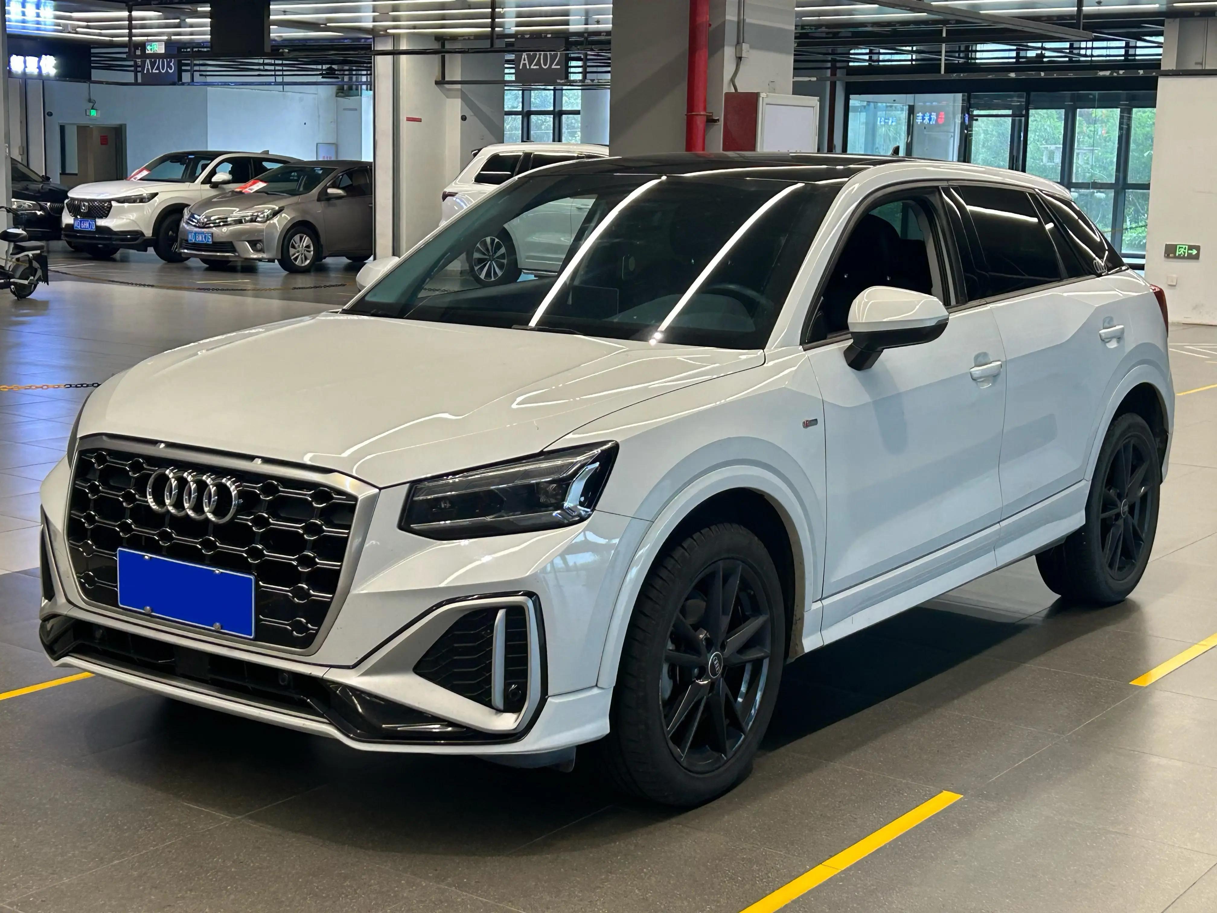 Audi Q2L 2022 35 TFSI Enterprising and Elegant