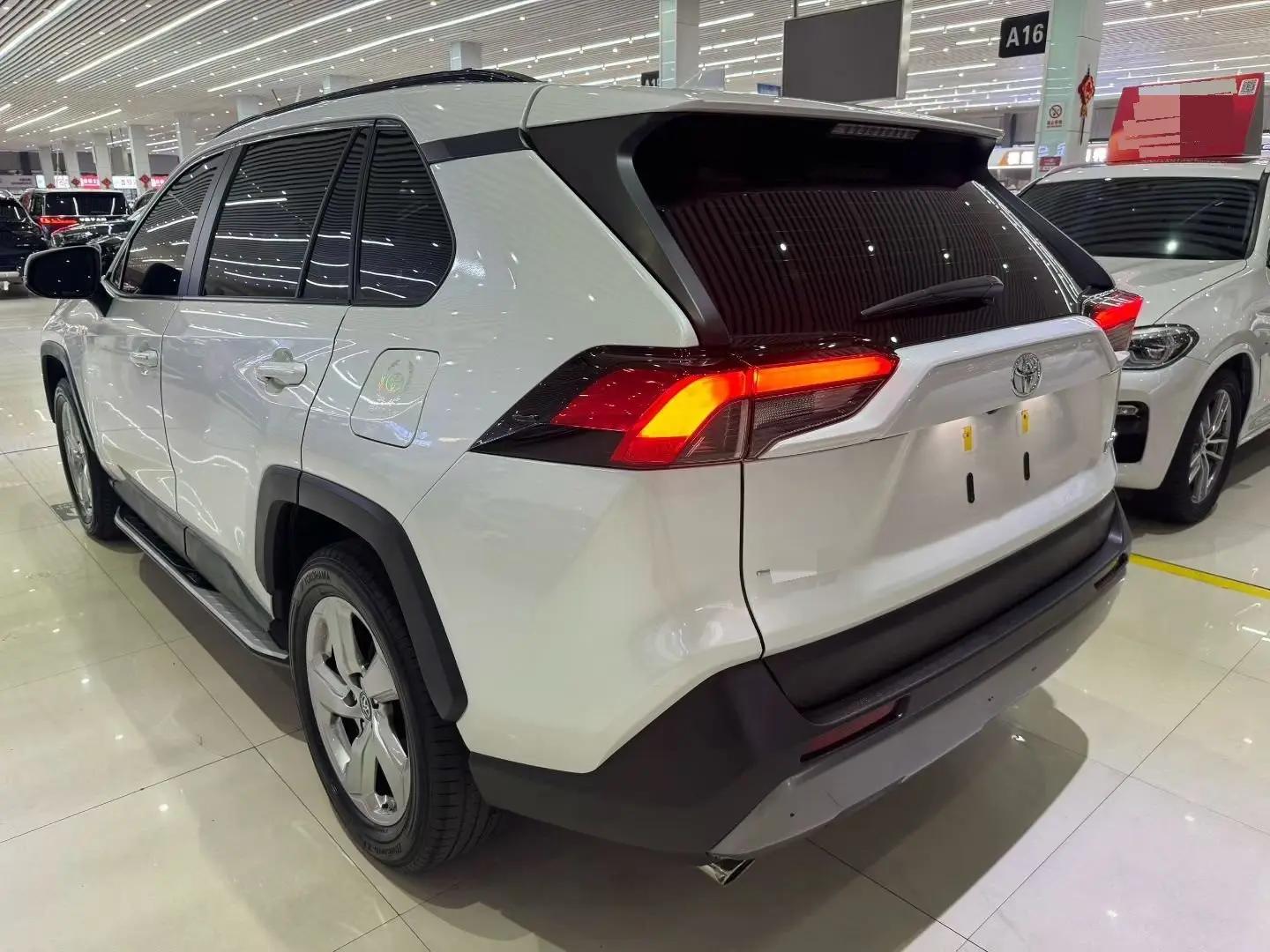 RAV4 Rongfeng 2021 2.0L CVT Two-Drive Fashion Edition 7