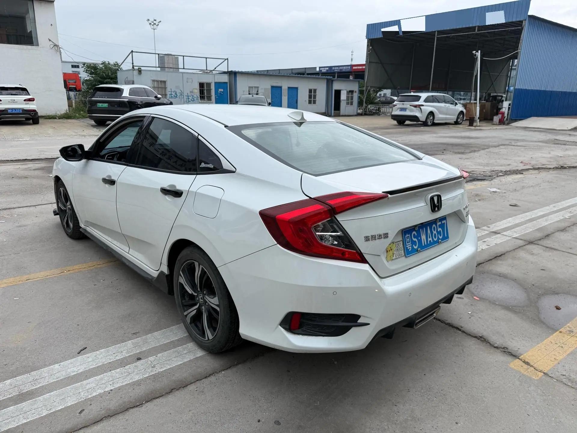 Civic 2019 220TURBO CVT Combustion Edition National V 4