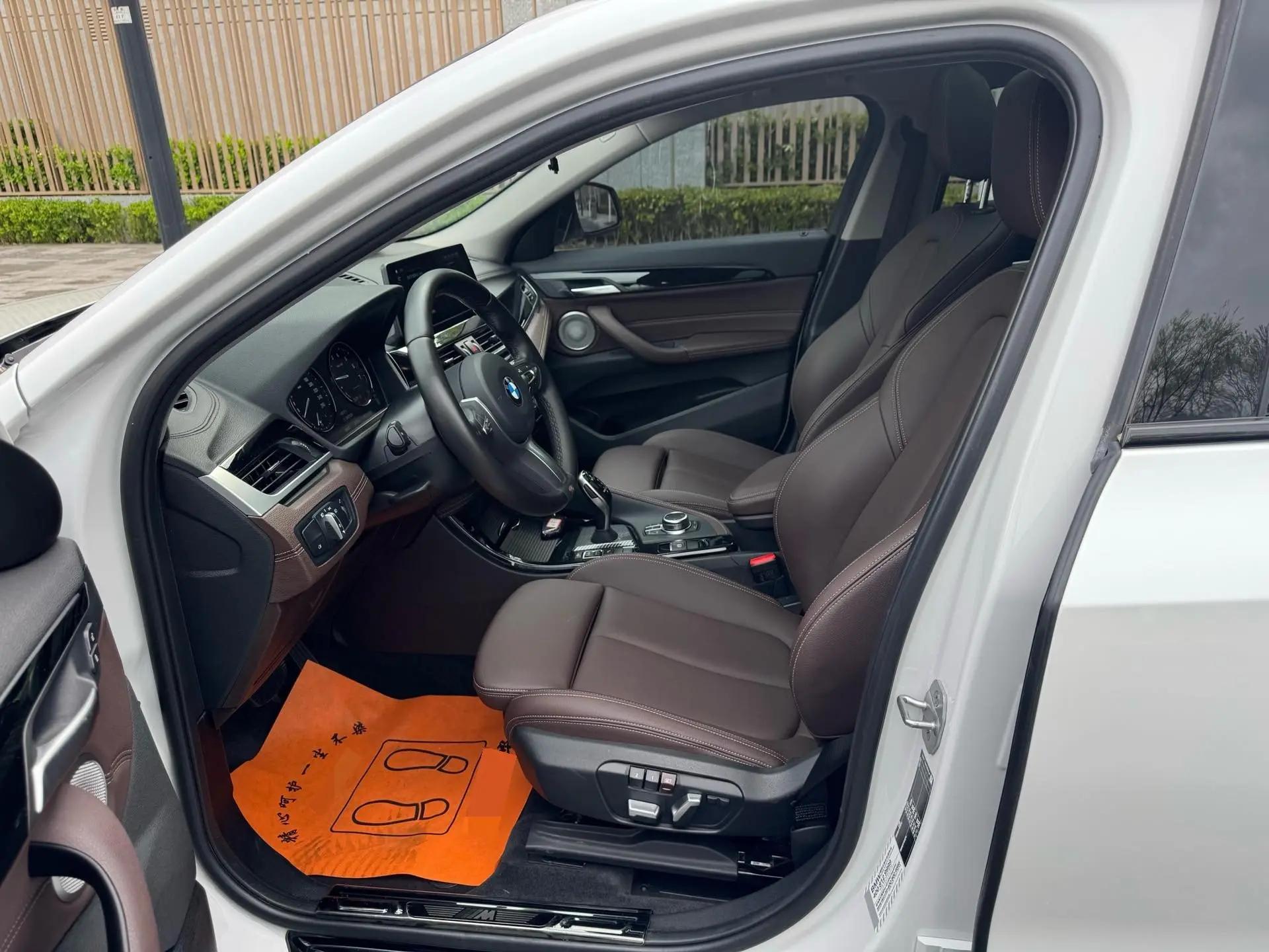 BMW X2 2022 sDrive25i M sports suit 3