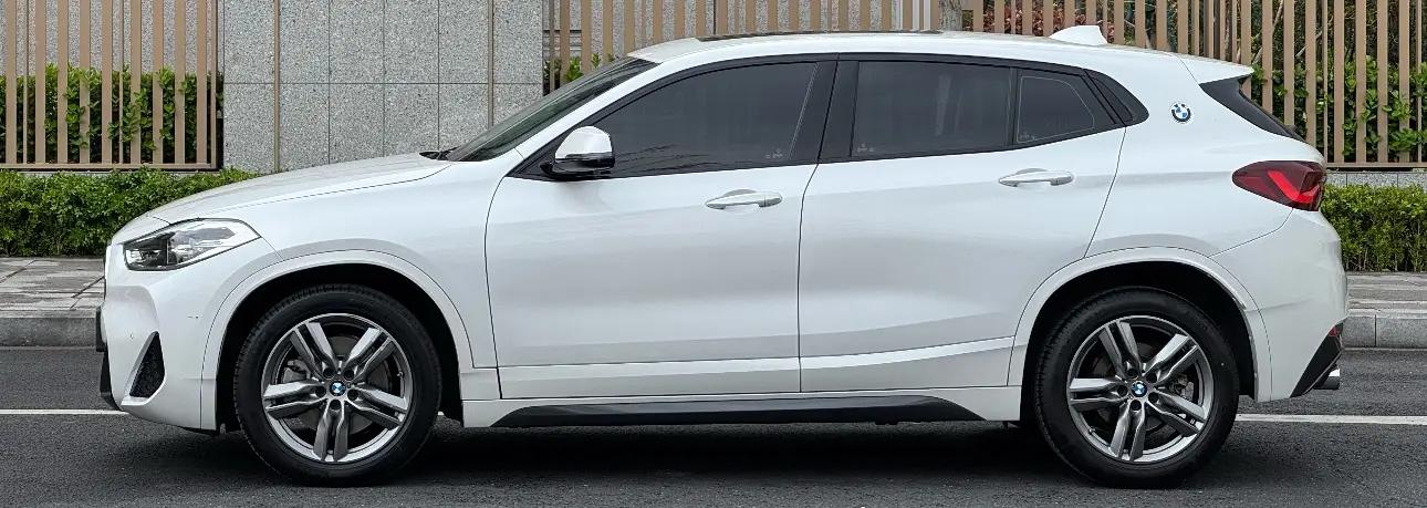 BMW X2 2022 sDrive25i M sports suit 6