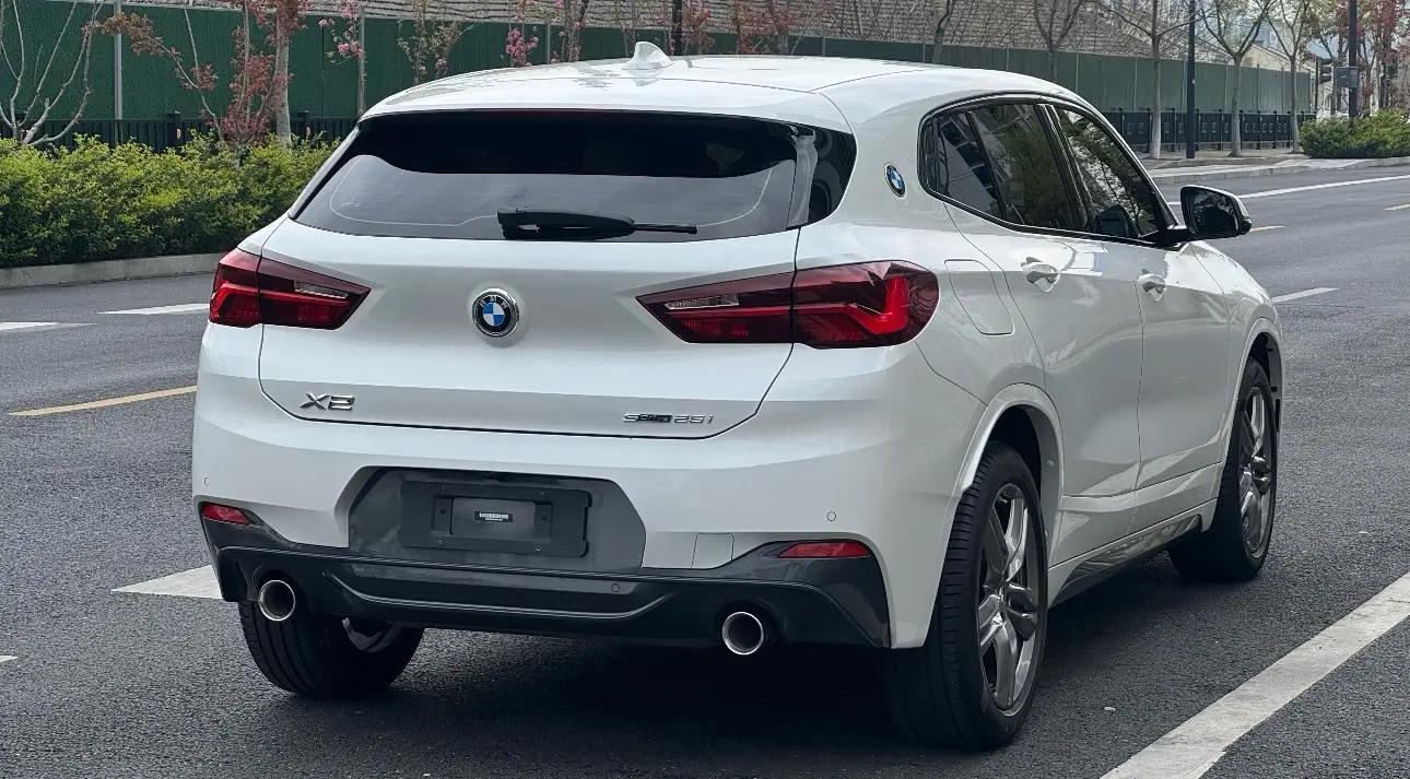BMW X2 2022 sDrive25i M sports suit 7