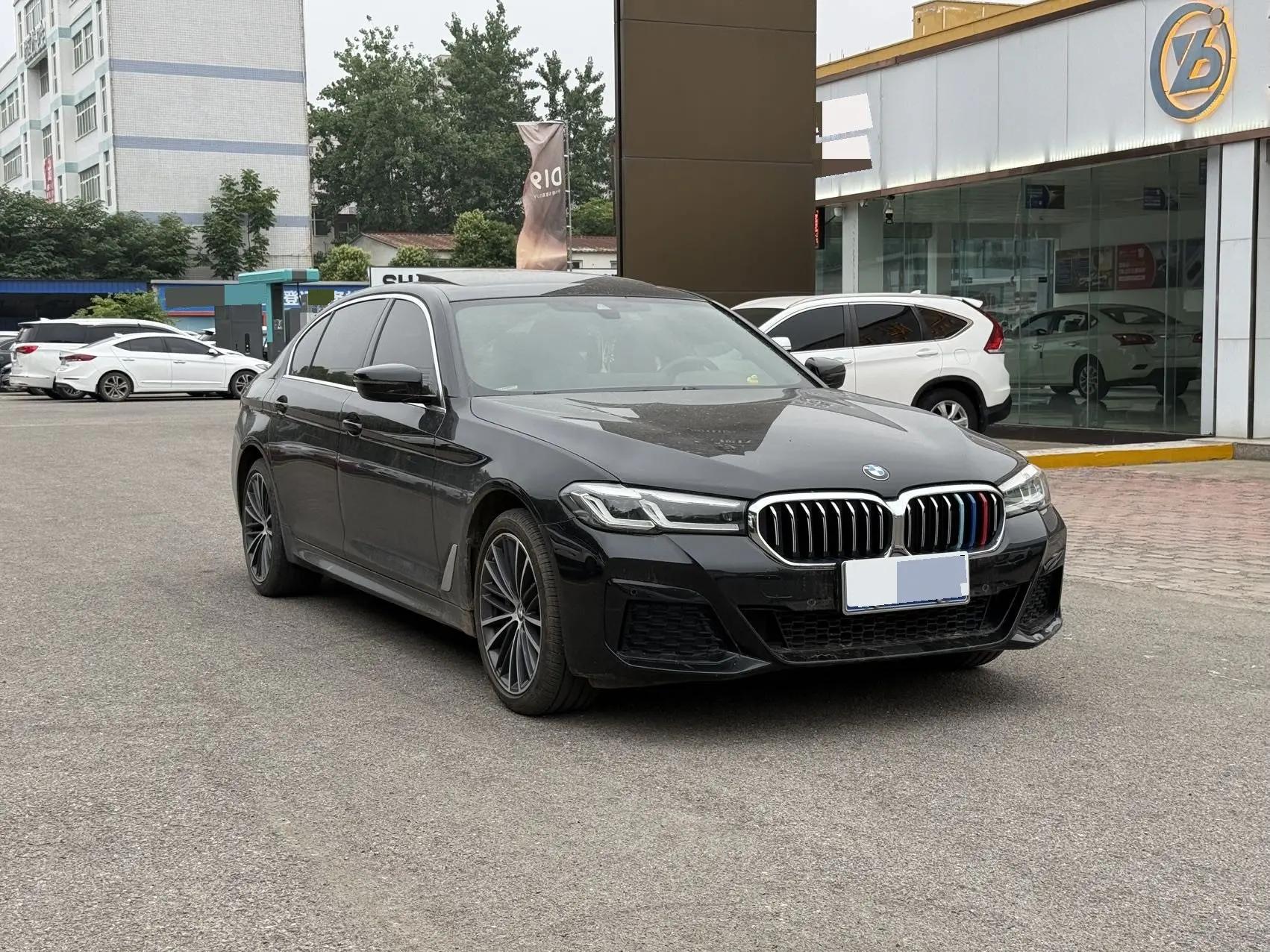BMW 5 Series 2023 530Li 2.0T Luxury Model M Sport Package Automatic 3
